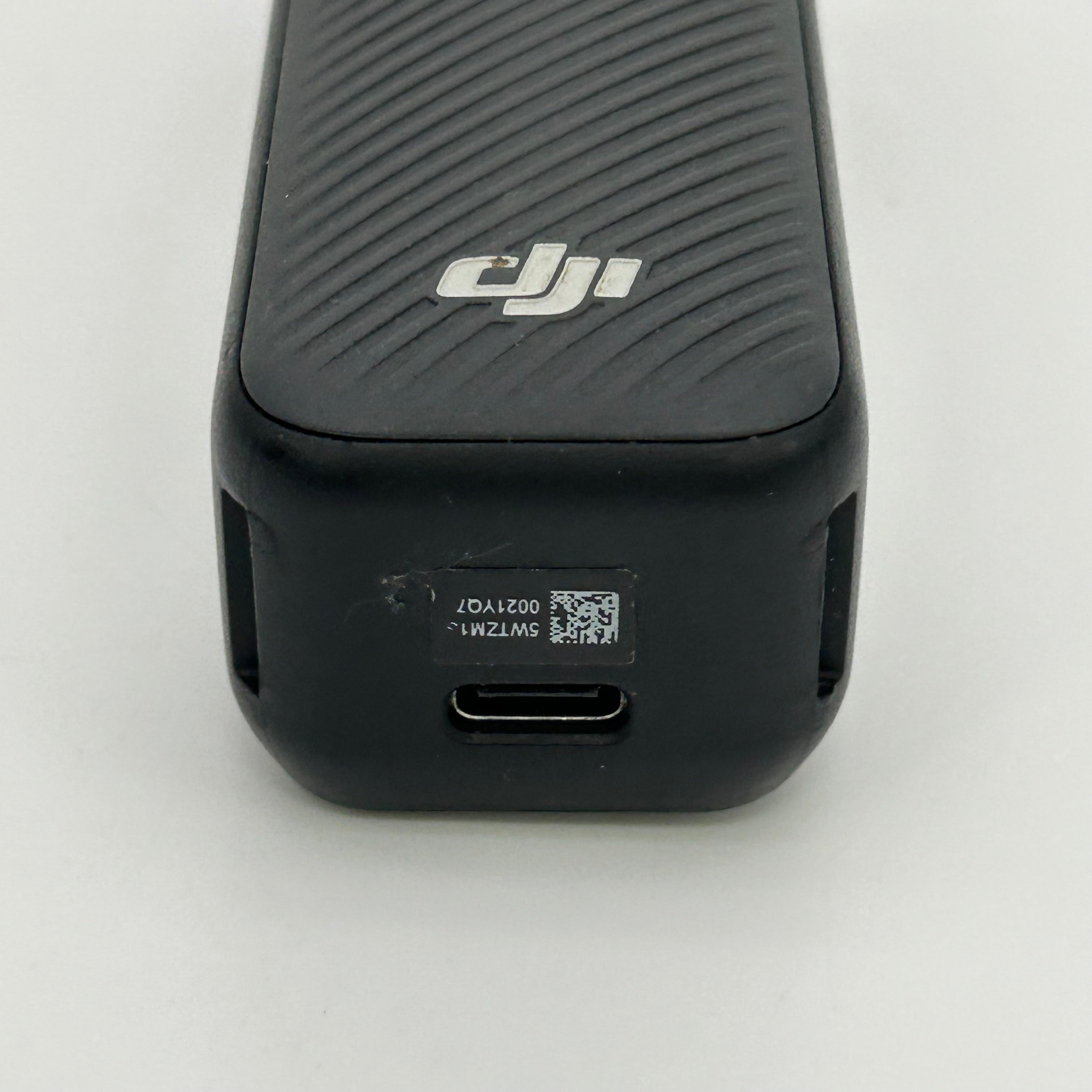 DJI Osmo Pocket 3 - Stuck on Logo Screen - For Parts