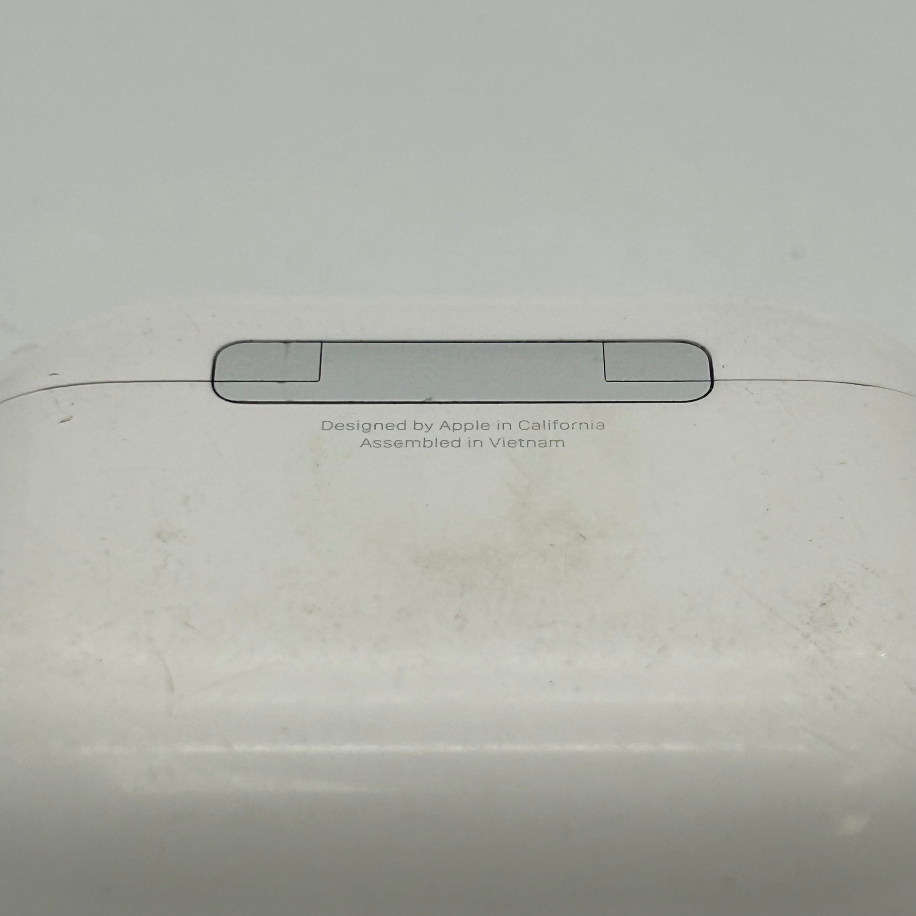 Apple AirPods Pro 3rd Gen MFHPALL/A A3063 A3064 A3122 Wireless Earbuds USB-C