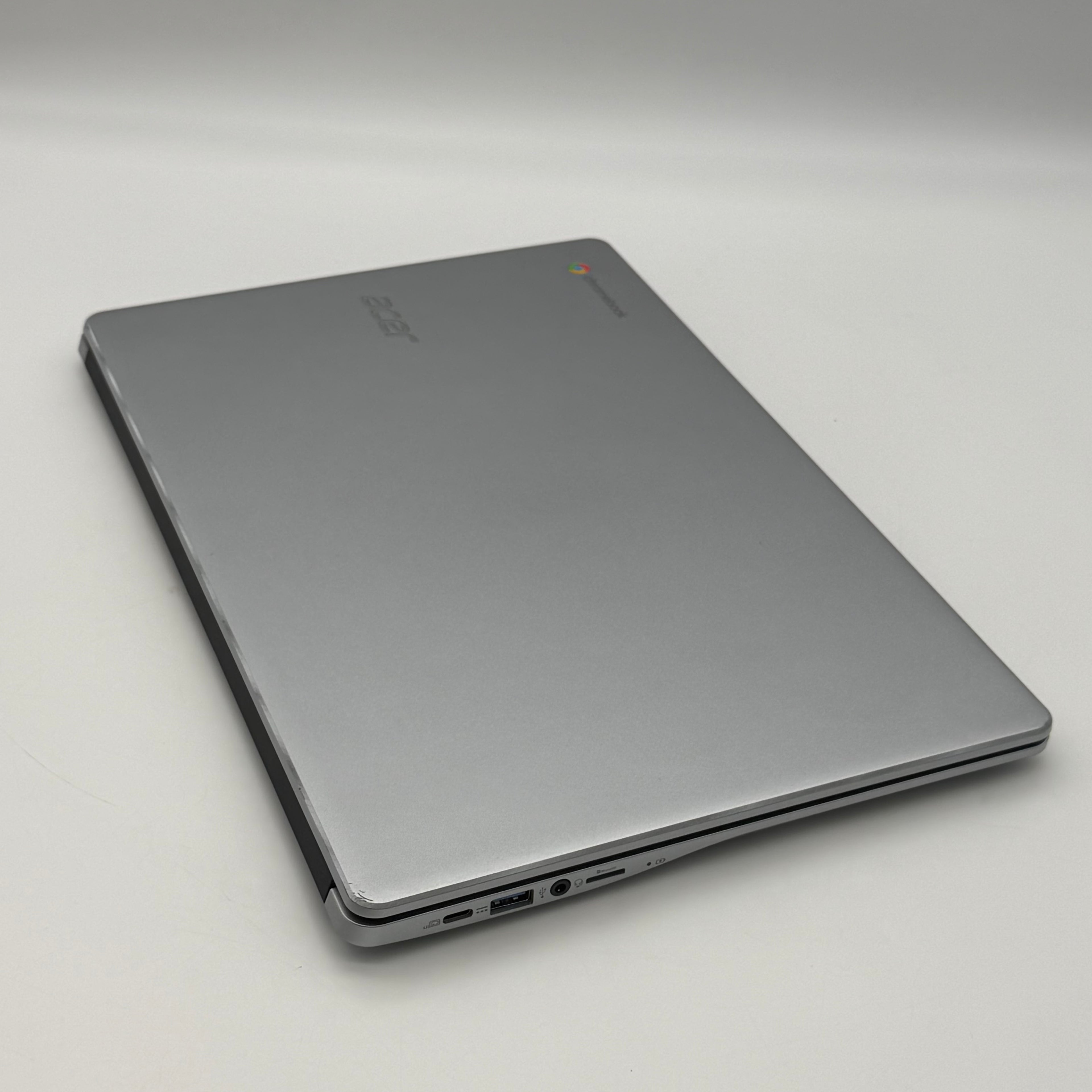 Acer Chromebook 315 15.6-inch Intel Celeron 4GB RAM 64GB Silver, Charger & Wired Mouse included