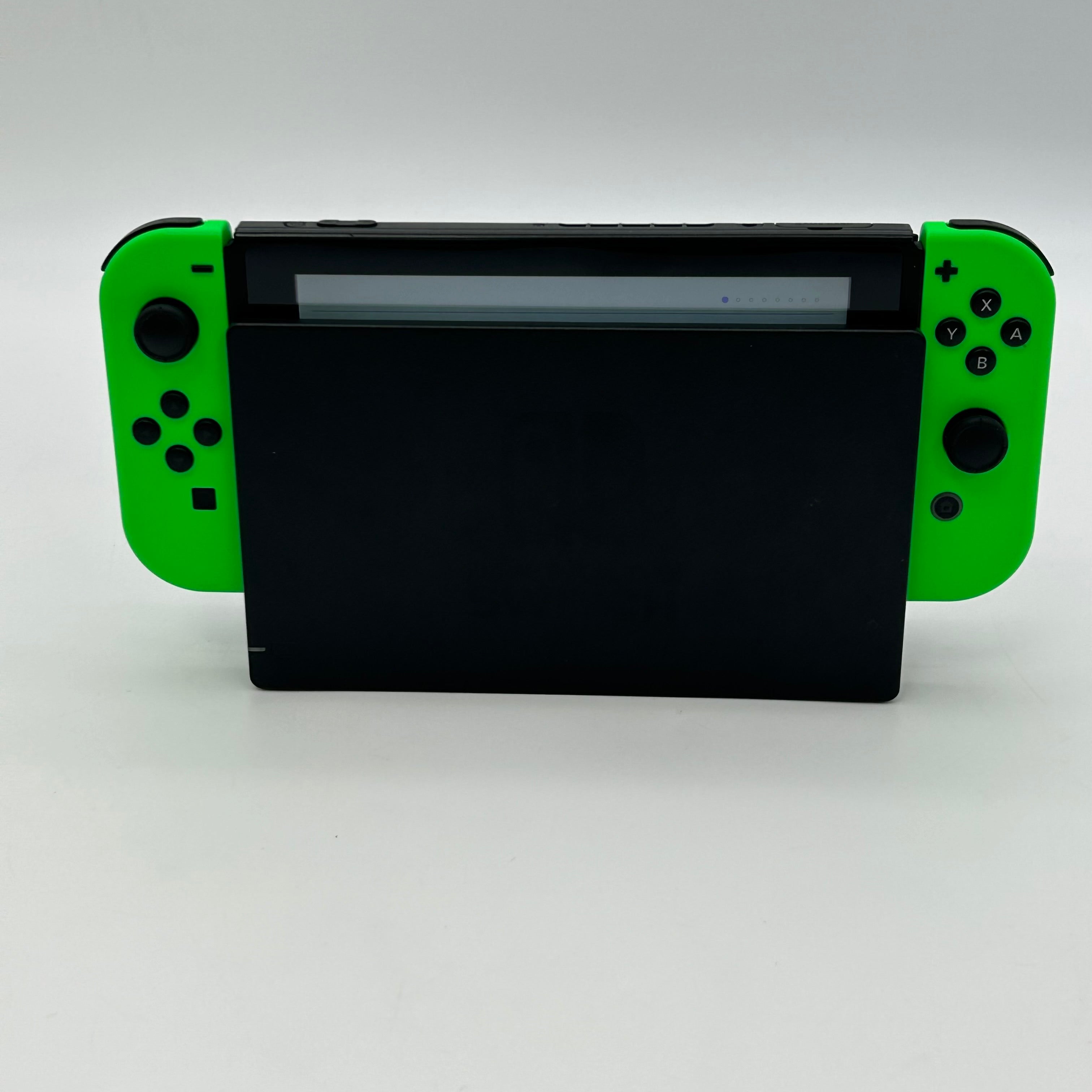 Nintendo Switch Handheld Console HAC-001 32GB TESTED