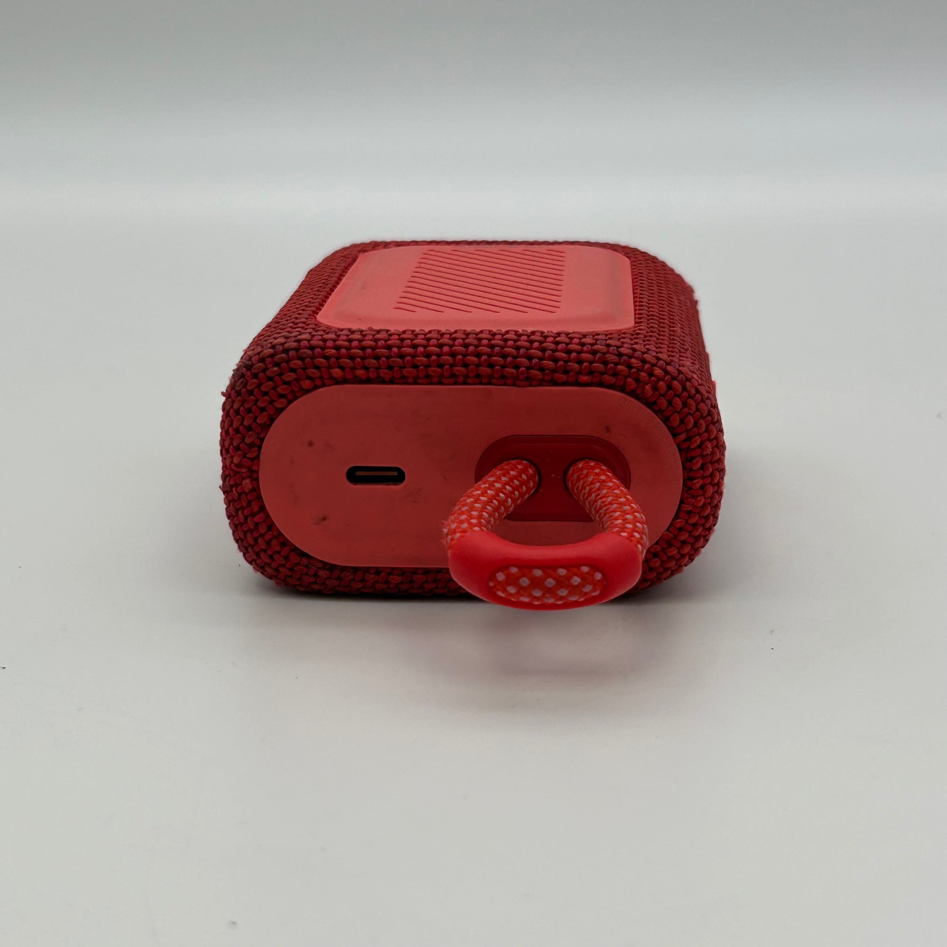 JBL - GO3 Portable Waterproof Wireless Speaker - Red