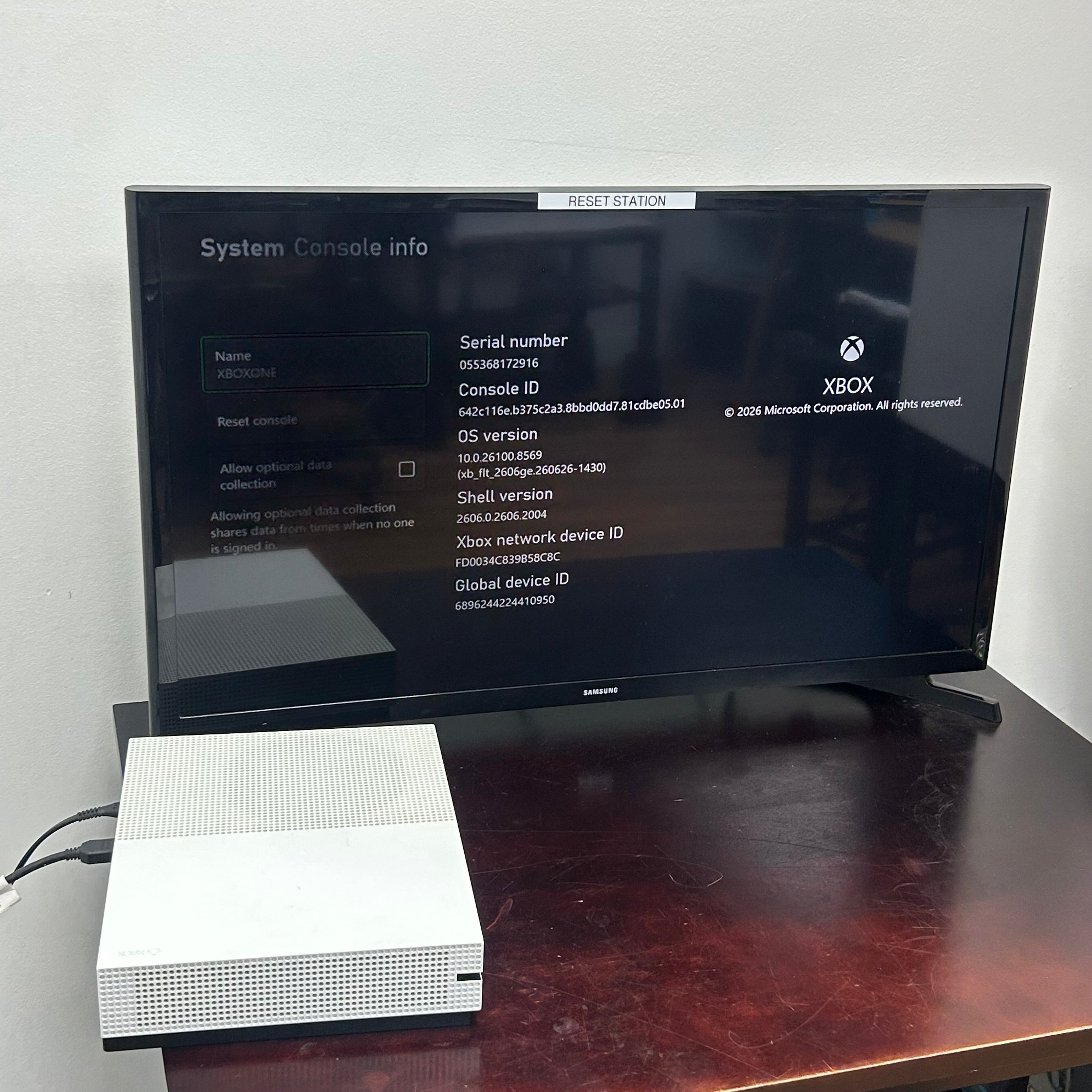 Microsoft Xbox One S Console 500GB w/ Controller Cables & 2 Games - Tested
