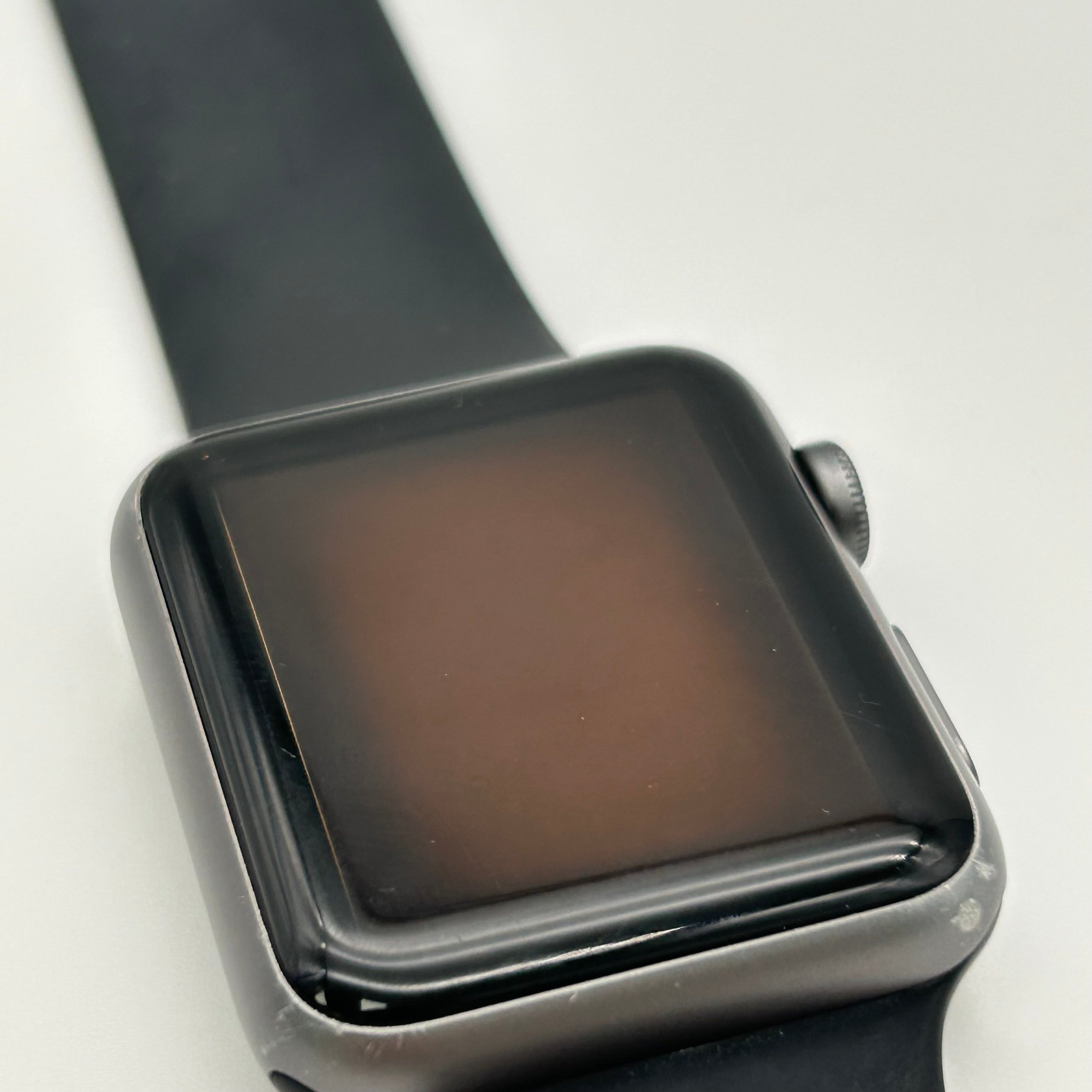 GPS Only Apple Watch 7000 Series 42MM - MJ3T2LL/A - Space Gray - Aluminum - Used