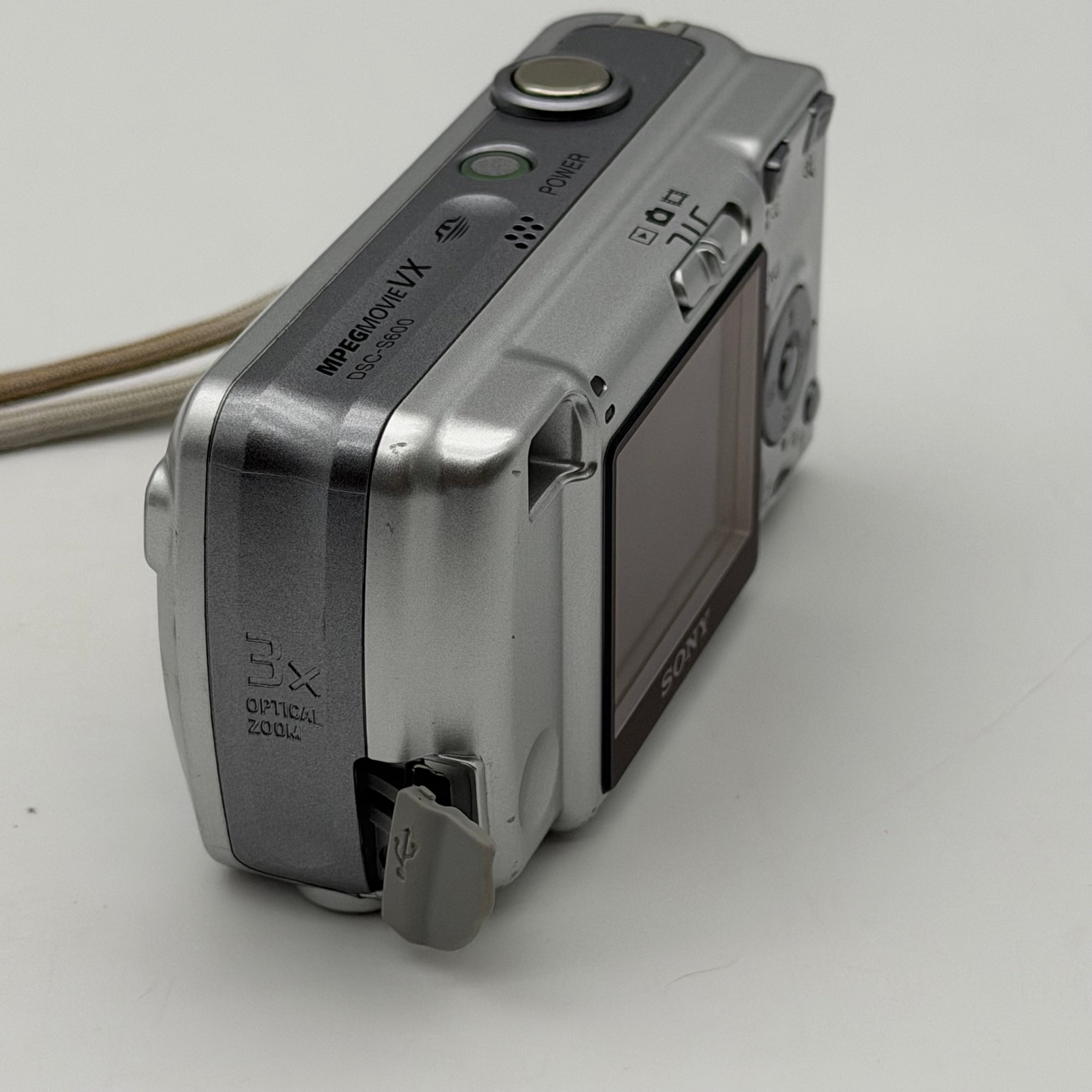 Sony Digital Camera Cybershot DSC-S600 6.0MP Silver - Tested