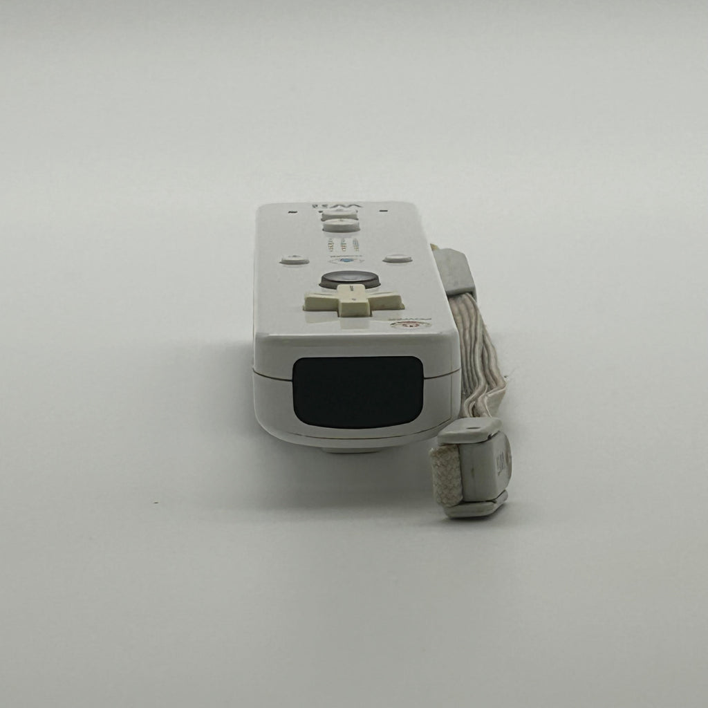 Nintendo Wii (RVL-001) 2006 White Video Game System w/ Remote and Nunchuck