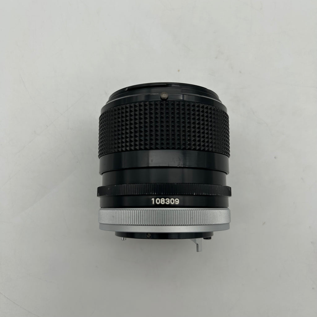 Canon 35mm F/2 S.S.C Wide Angle FD Lens R207