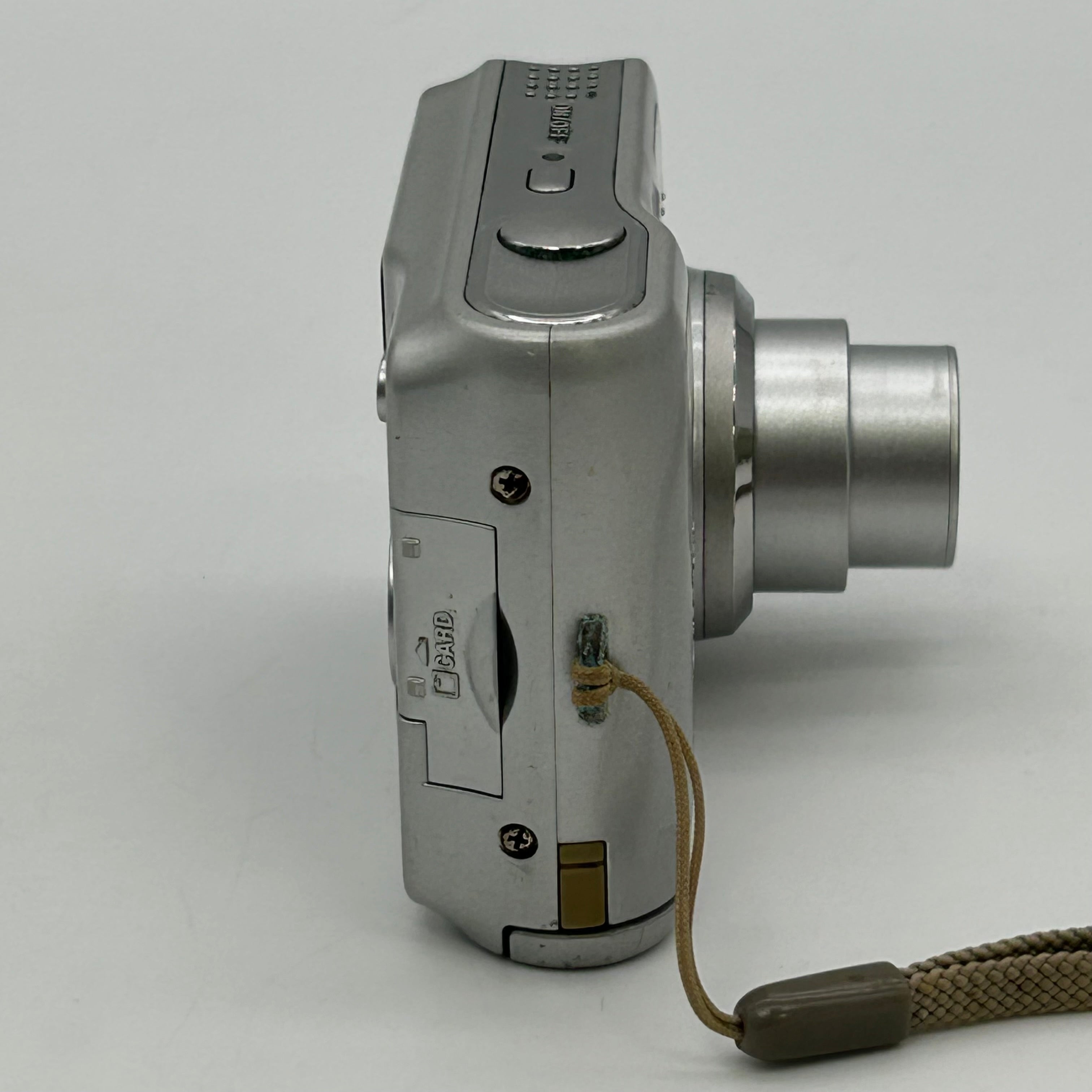 Nikon Coolpix L4 Digital Camera Untested