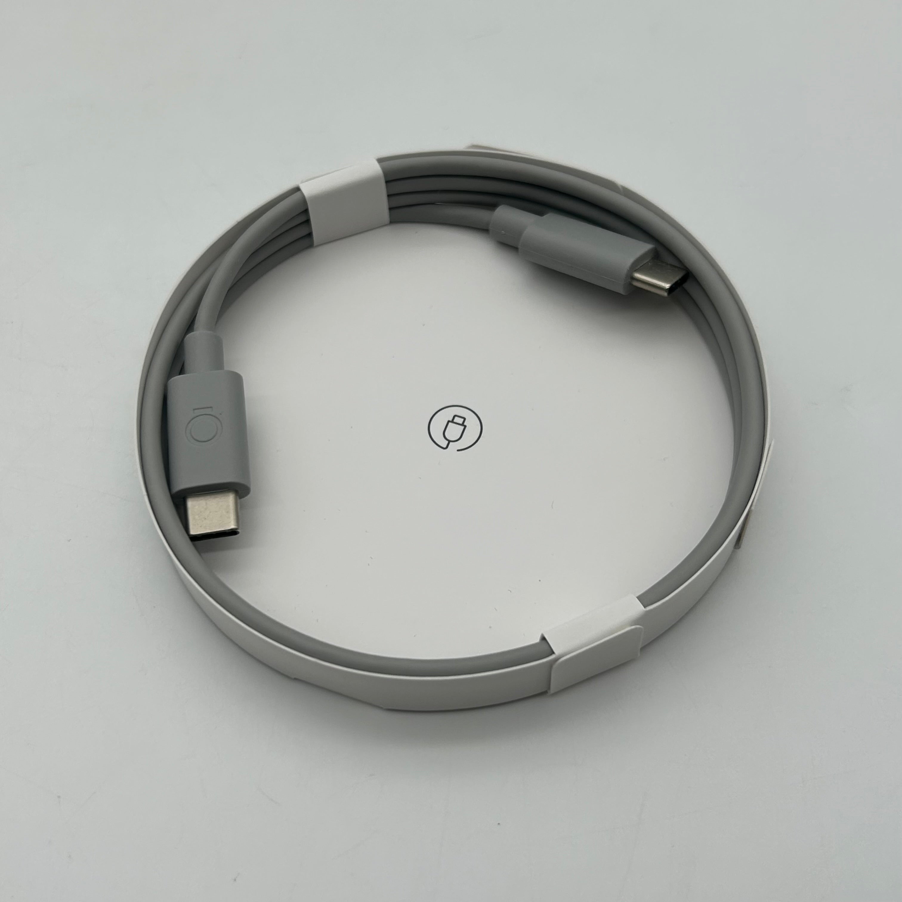 Oura Ring 4 - Size 7 (Gold) w/ Charging Base & Box