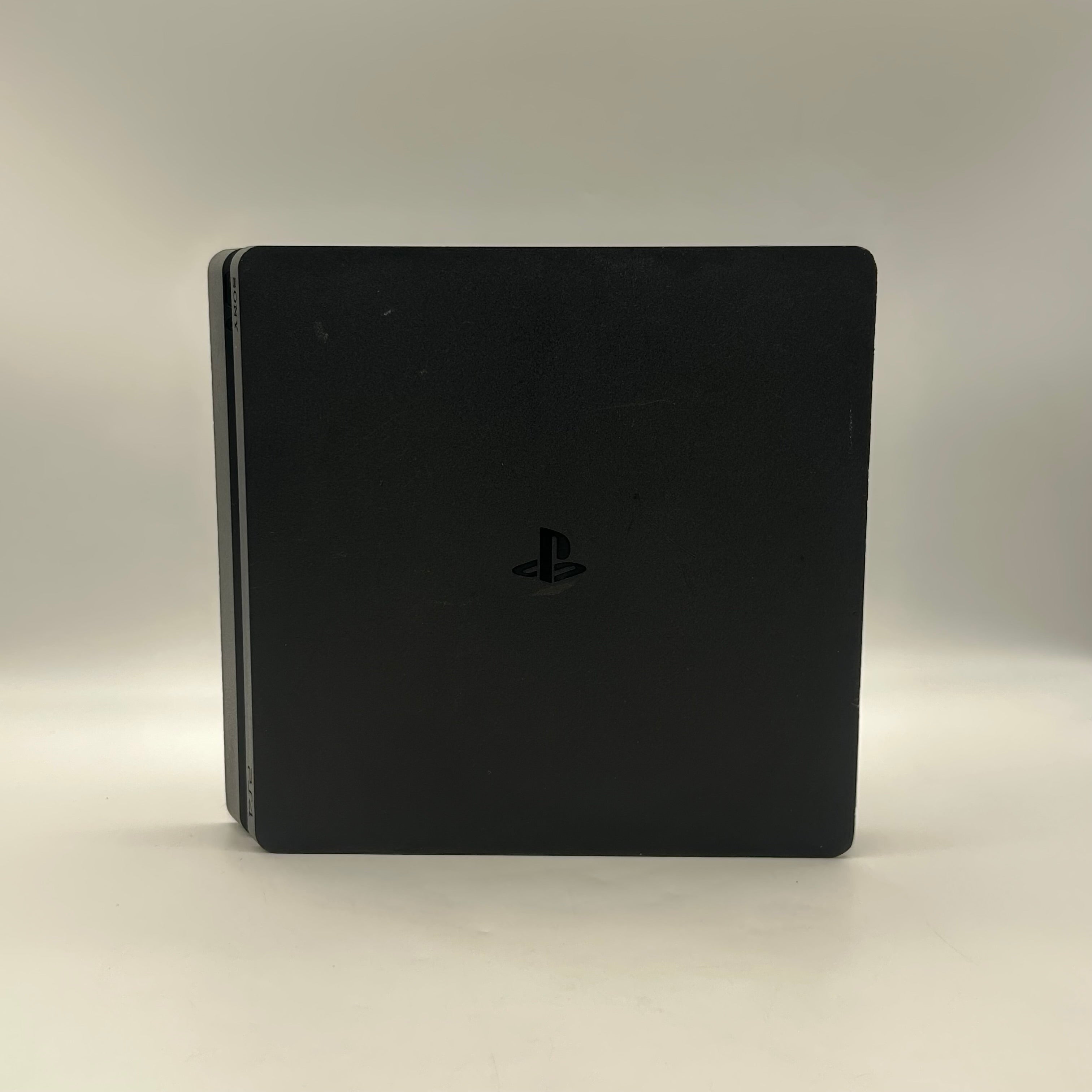 Sony PlayStation 4 PS4 Slim 1TB CUH-2215B Console Bundle Tested