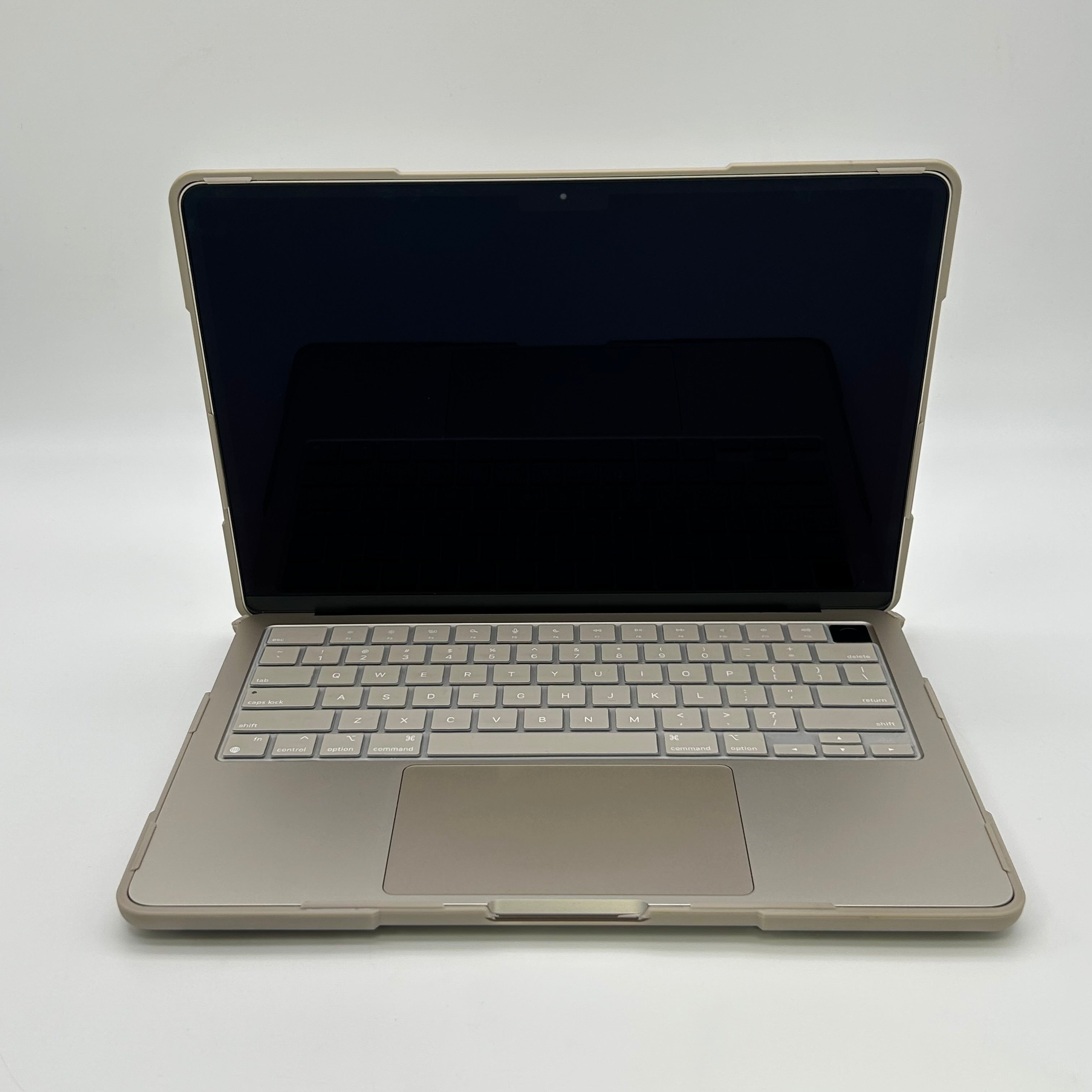 Apple MacBook Air 13.6" M2 8C GPU 3.5GHz 8GB RAM 256GB SSD A2681 - Starlight - Includes Front, Back, and Keyboard Case - Used
