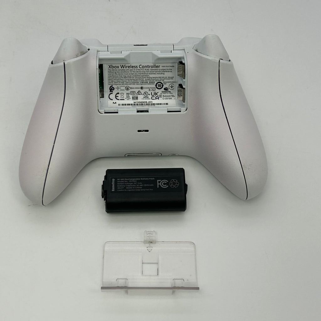 Microsoft Xbox Series S 1883 500GB White w/ Controller Power Cable & HDMI