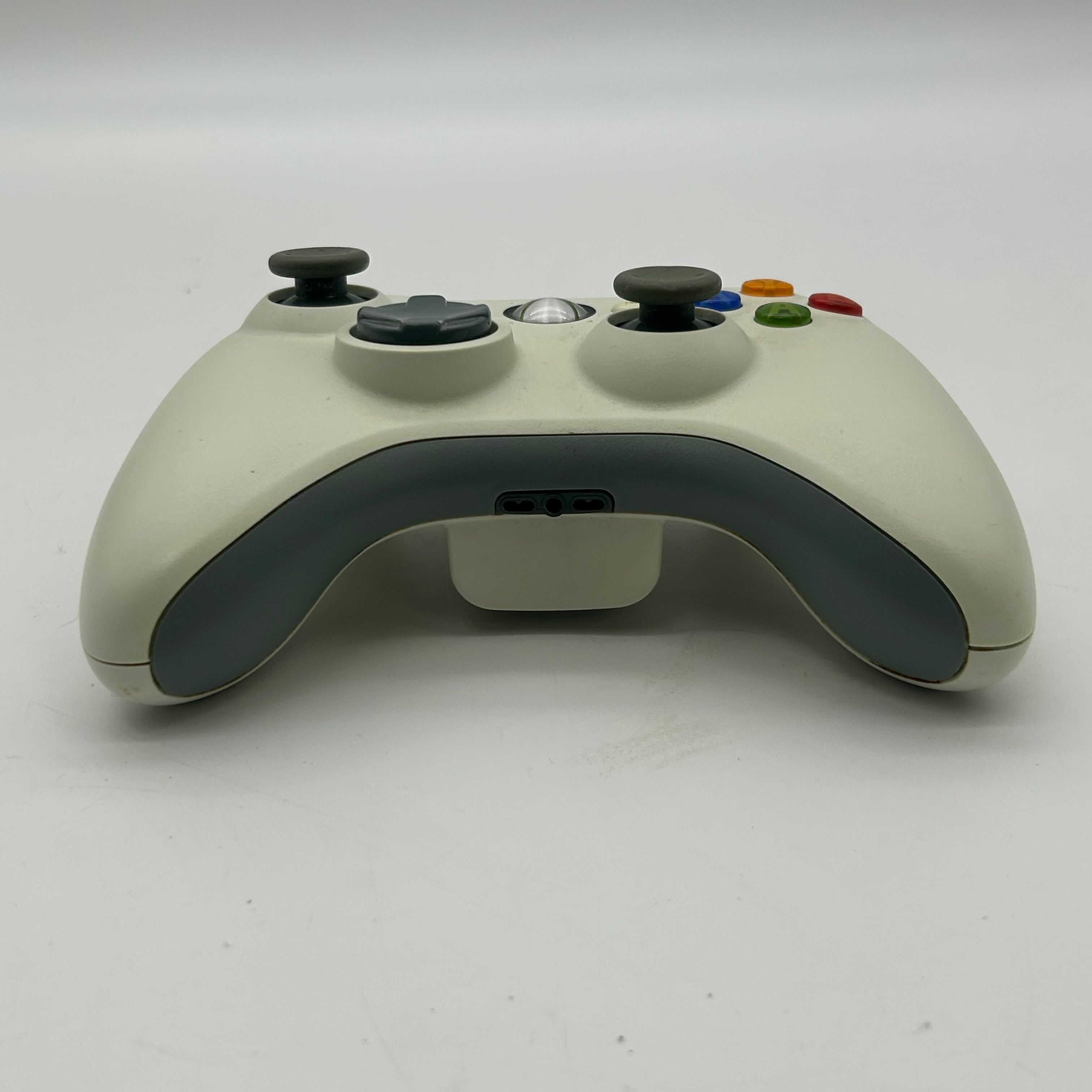 Microsoft Xbox 360 Console 120GB White w/Controller, Kinect Bar & 4 games