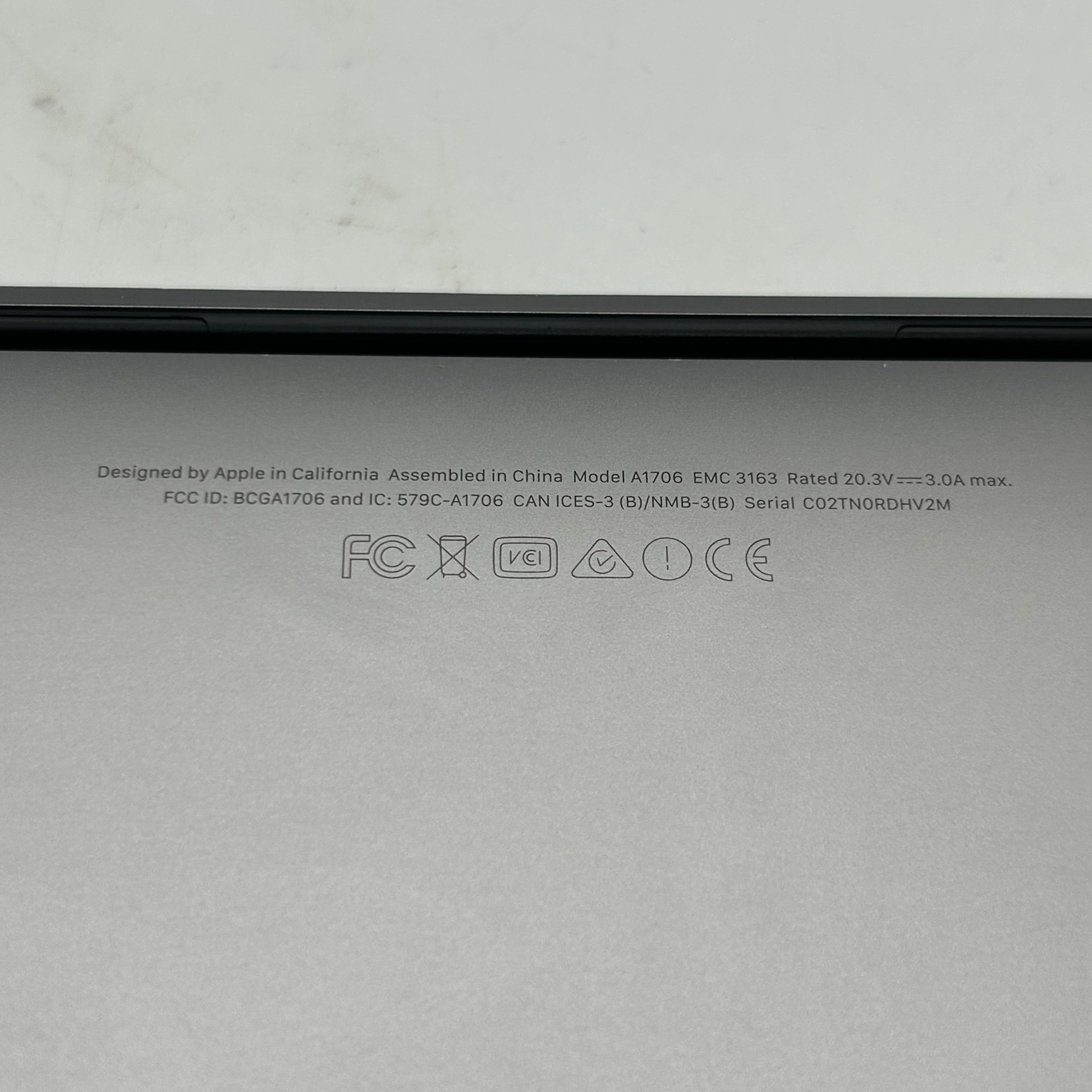 Apple MacBook Pro A1706 13" Silver 2017 Intel Core i5 8GB RAM 500GB Laptop