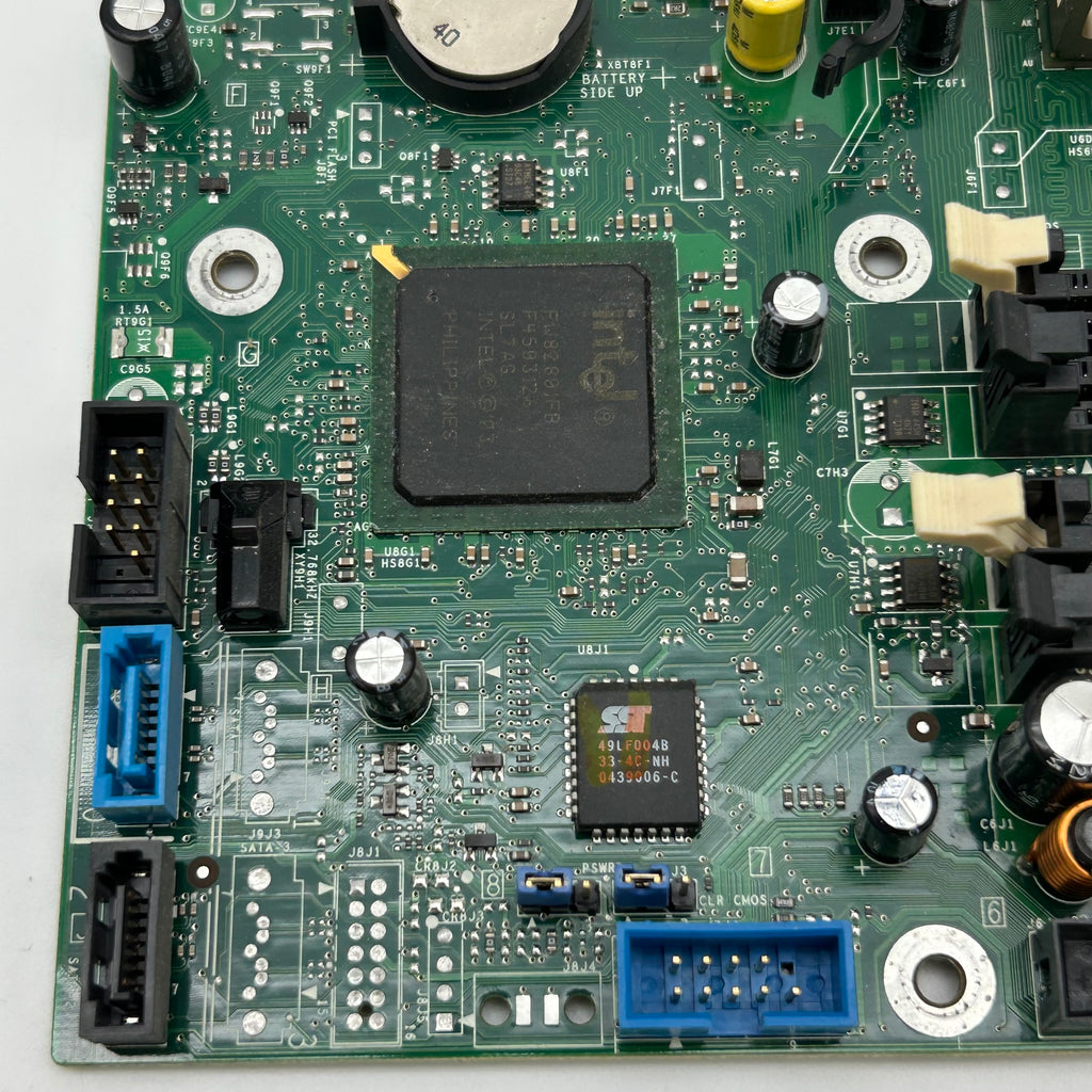 Dell E210882 LGA775 Motherboard with Intel Pentium 4 & Samsung RAM - For Parts