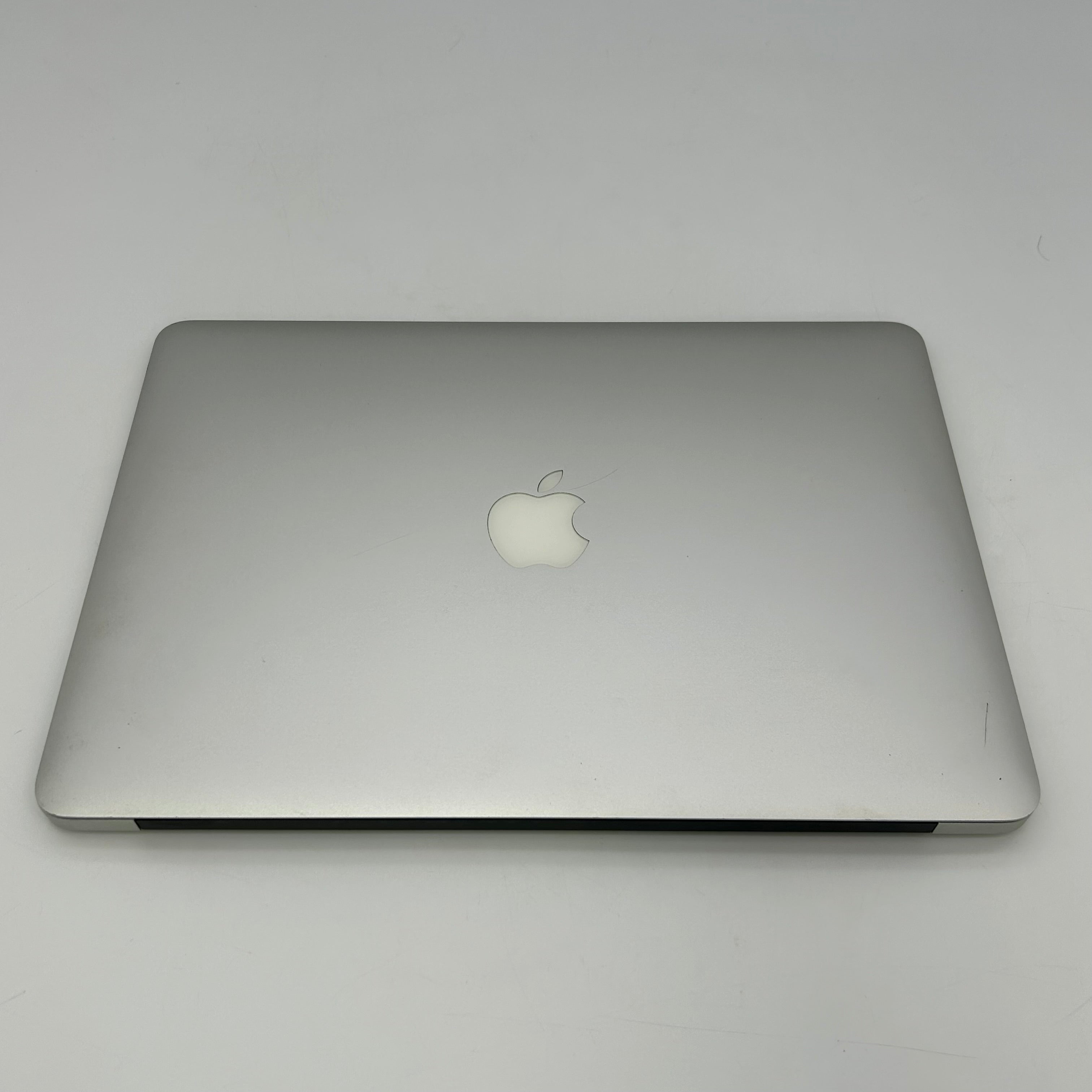 Apple MacBook Air 13", 128GB SSD, Intel Core i5 5th. Gen., 1.7GHz, 4GB RAM