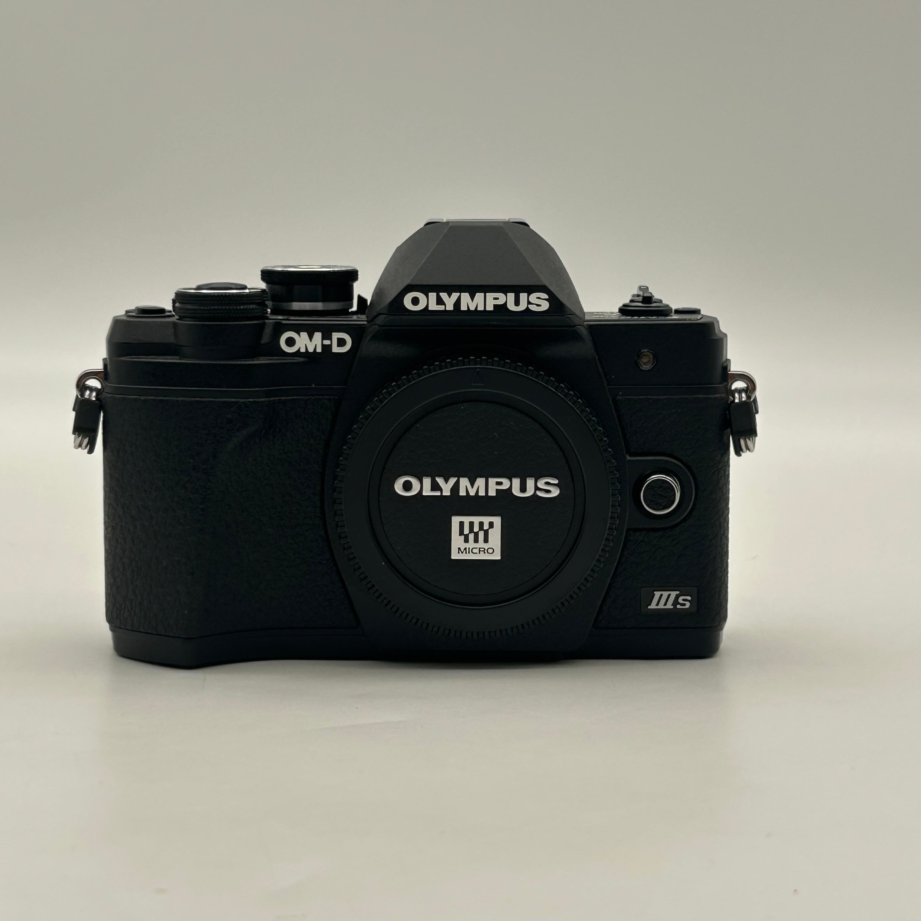 Olympus OM-D E-M10 Mark III Mirrorless Camera (Black) - Open Box