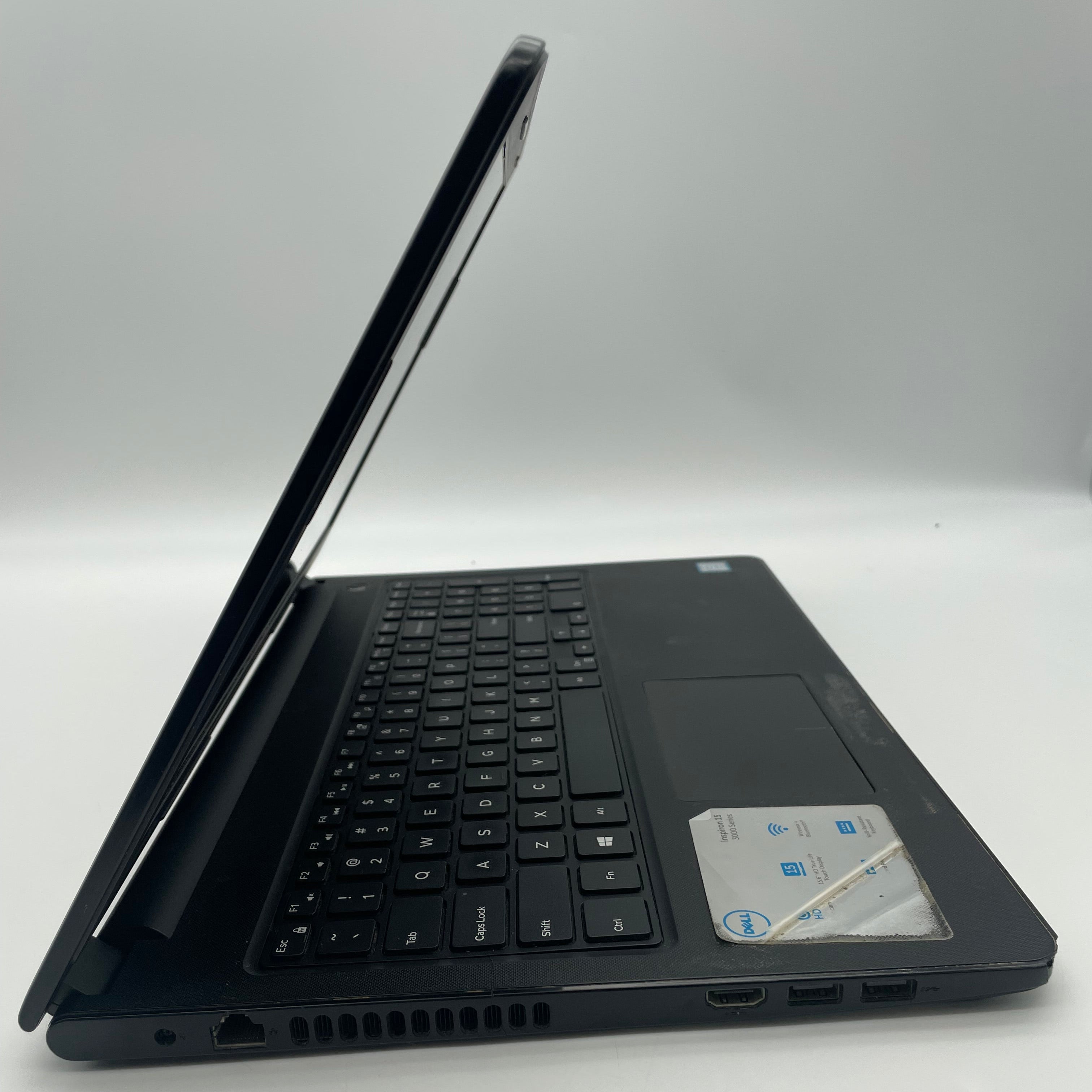 Dell Inspiron 15 3567 Core i5 7200U 8GB RAM 2TB - *READ*