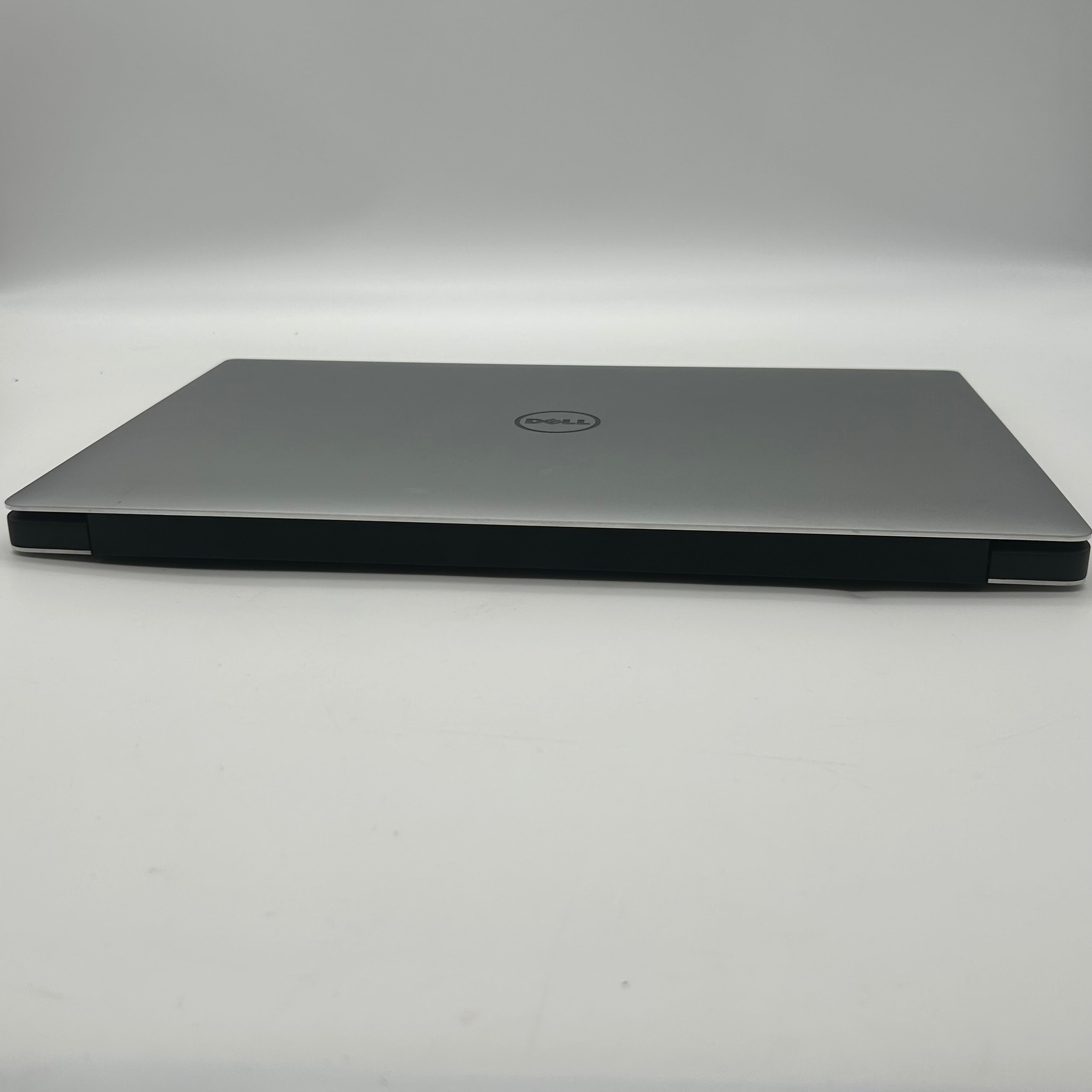 Dell XPS 15 9560 |i5-7300HQ|8GB RAM|GTX 1050|1TB HDD|