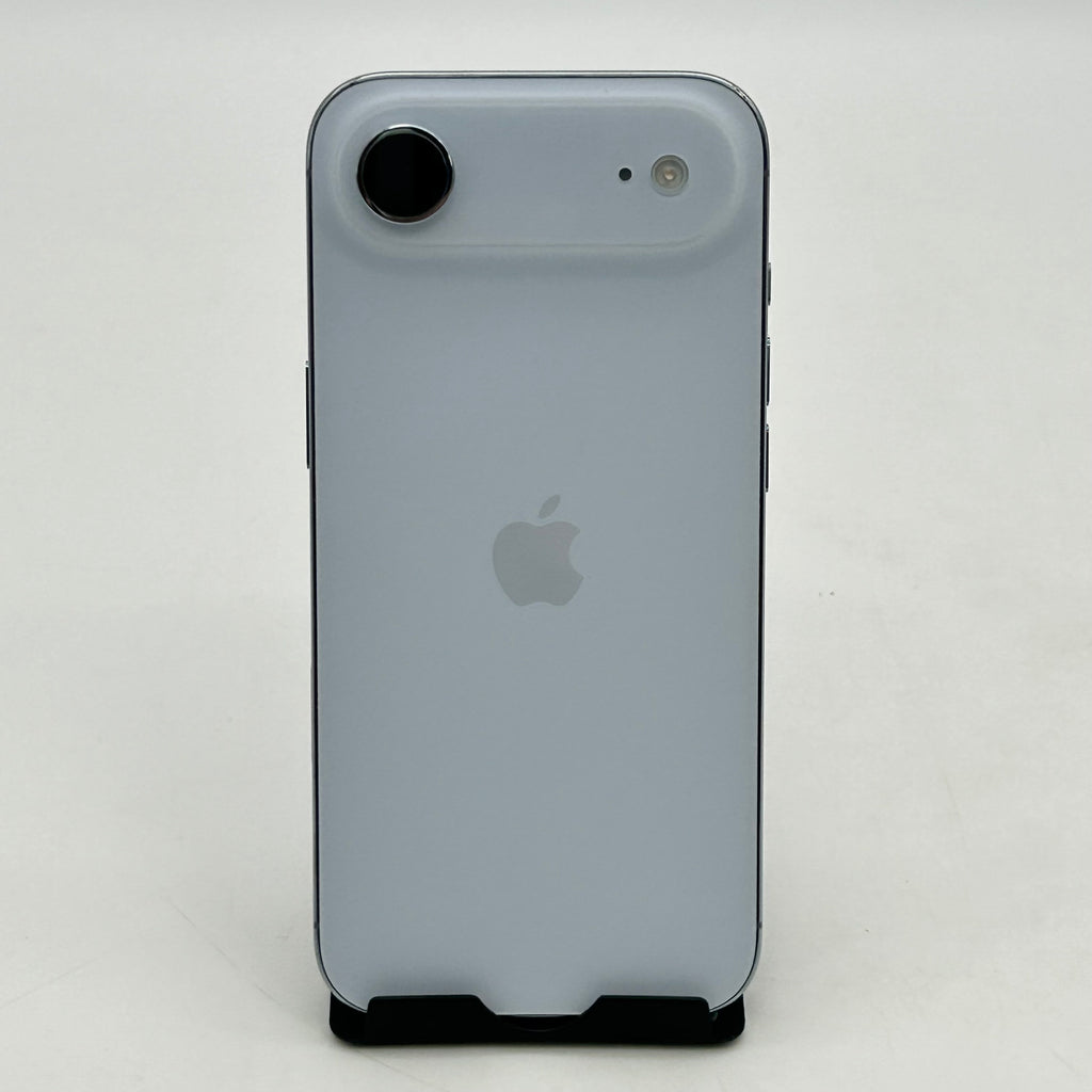 iPhone 17 Air White  256GB  Unlocked 100%BH Mint Condition