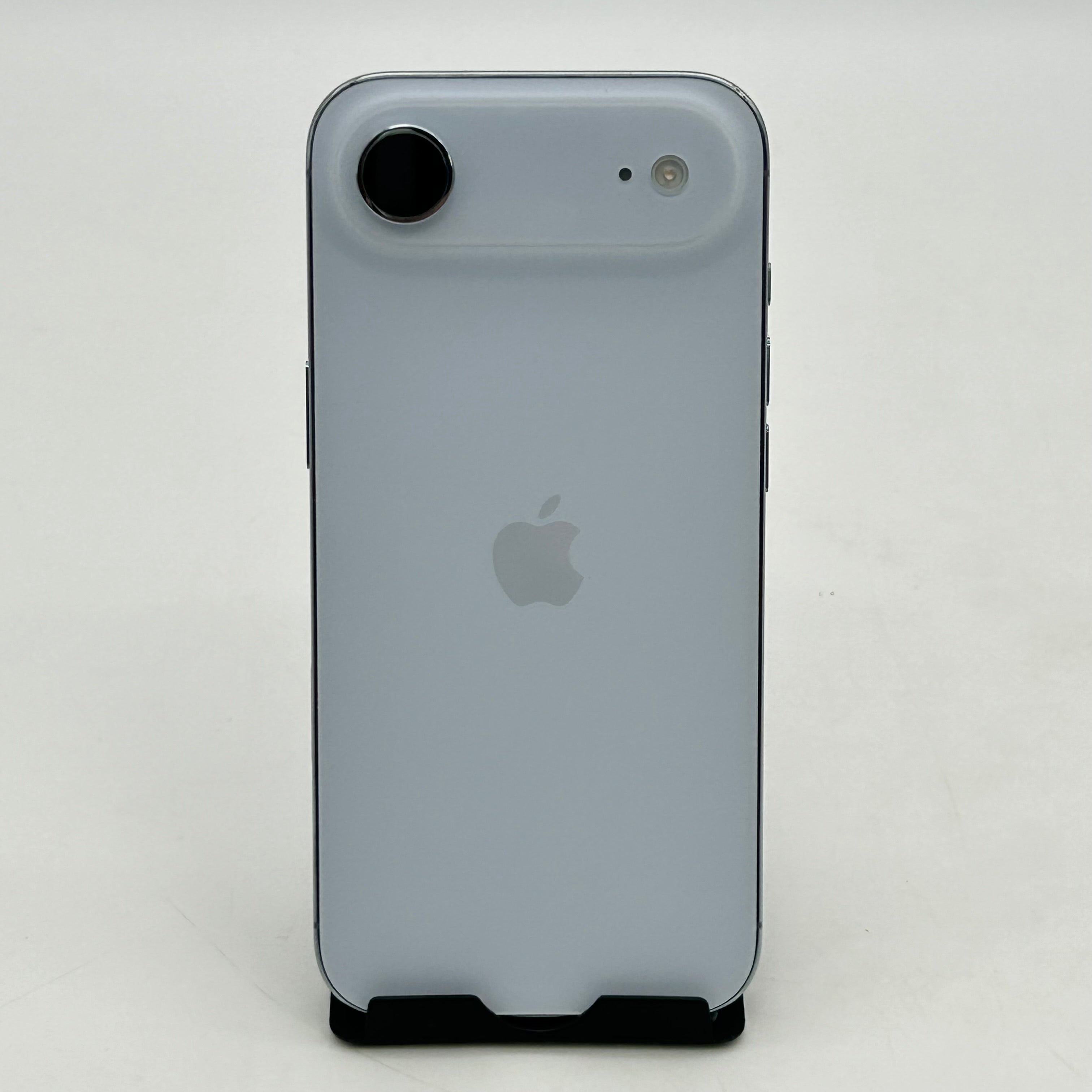 iPhone 17 Air White  256GB  Unlocked 100%BH Mint Condition