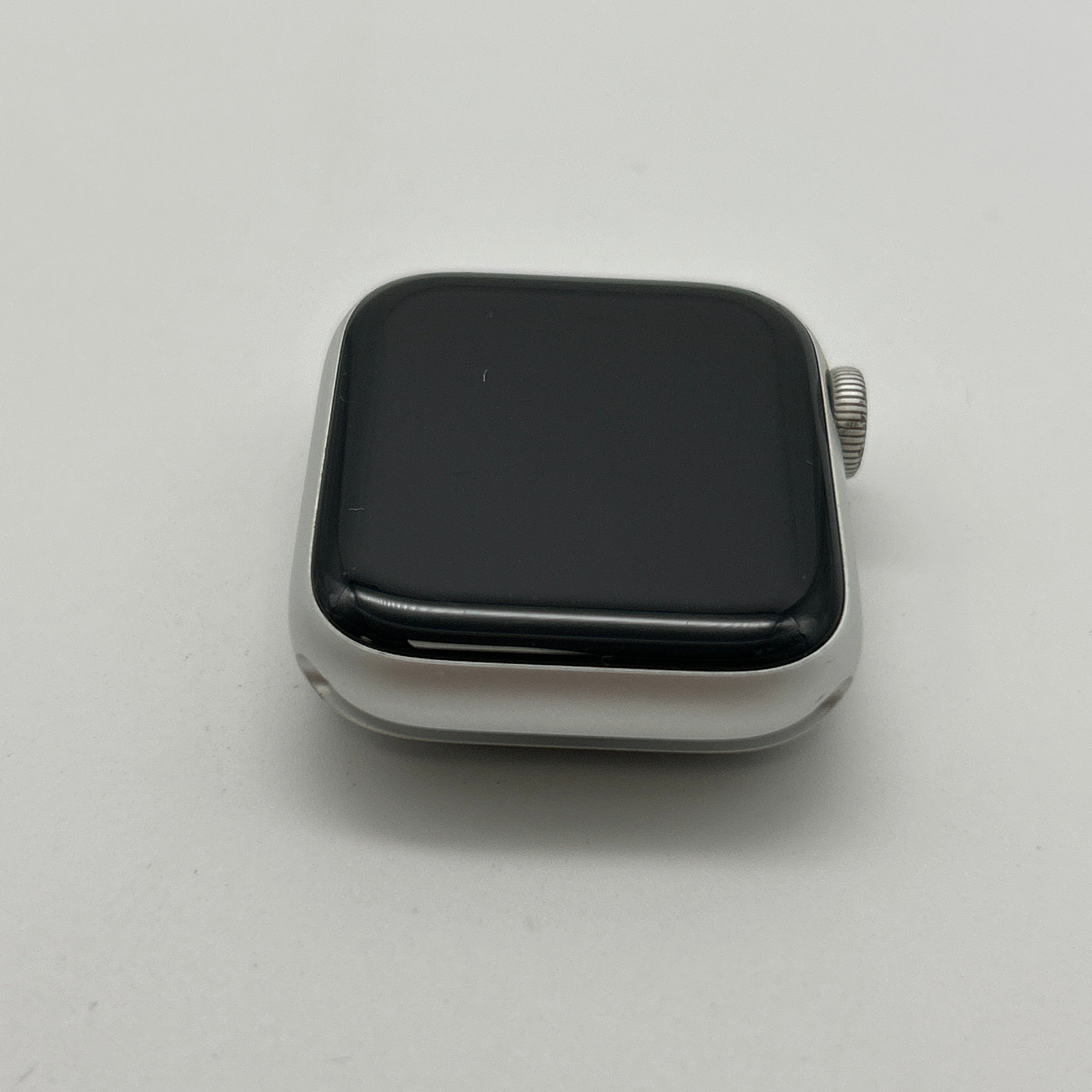 Apple Watch Series 4 GPS 40mm Silver A1977 Unlocked Used