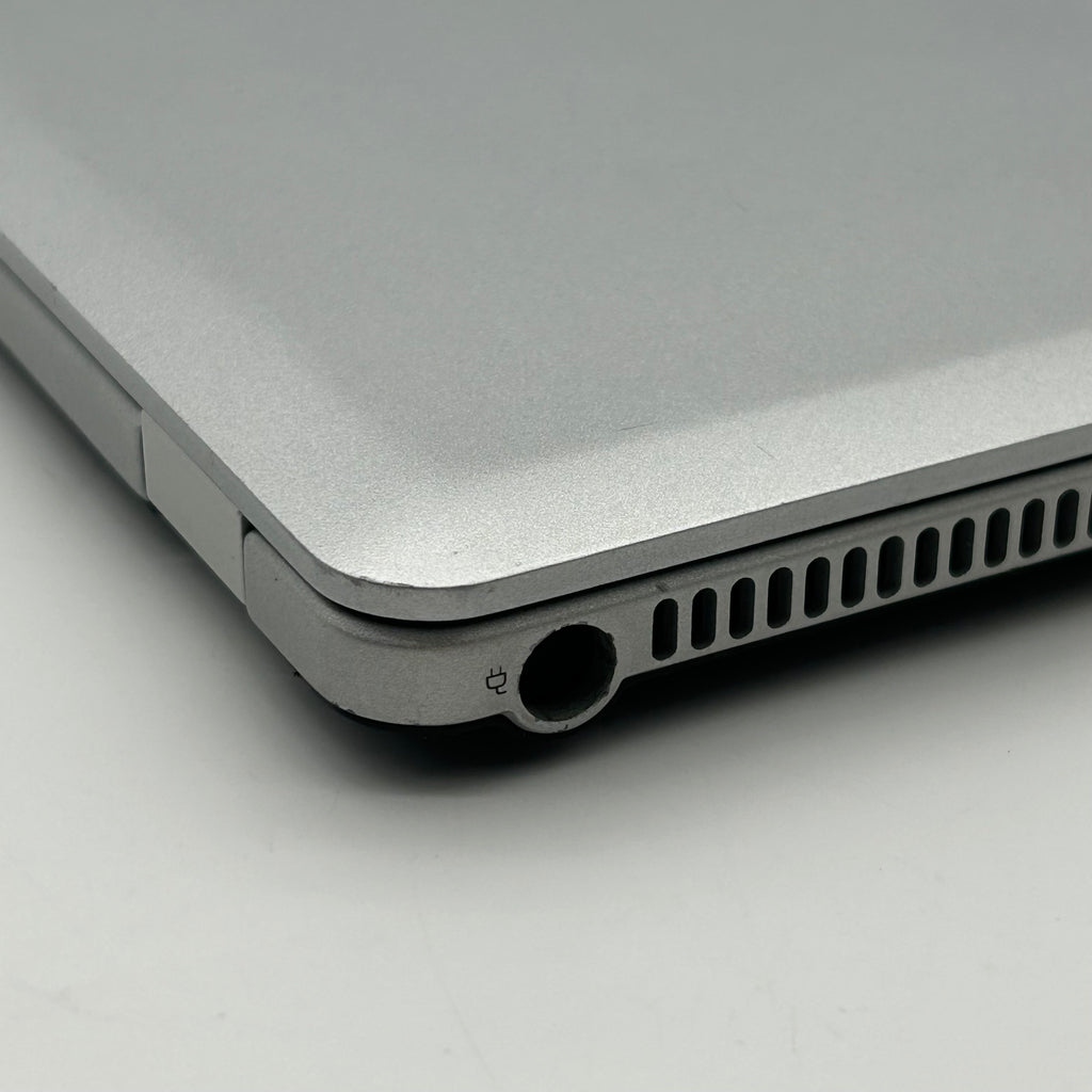 HP EliteBook Folio 9470m 14" |Core i5 |4GB RAM| 256GB| Silver Laptop w/ Charger - AS IS