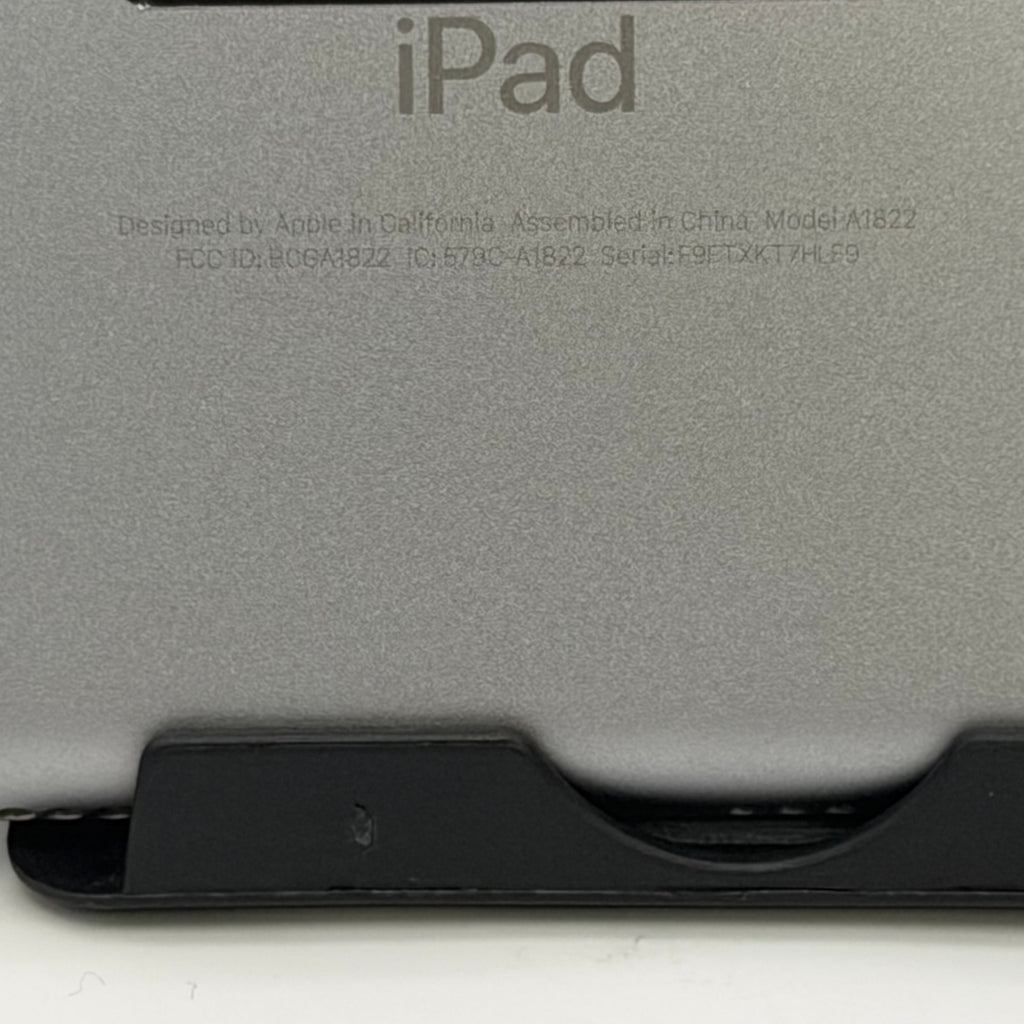 Apple iPad 5th Gen. A1822 32GB Silver 9.7" Touchscreen Wi-Fi Tablet  MP2R2LL/A