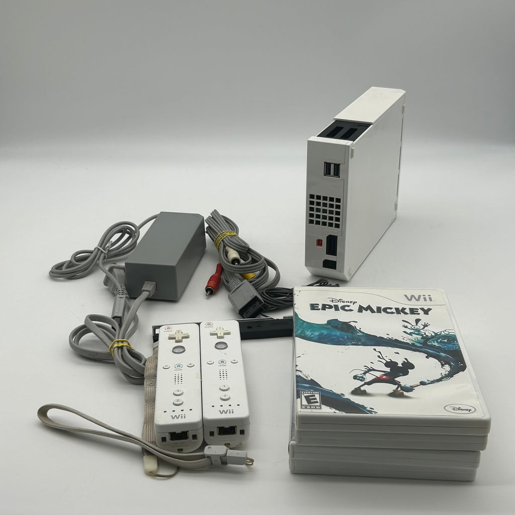 Nintendo Wii RVL-001 Home Console Bundle With 2 Controllers, 4 Games, and Cables