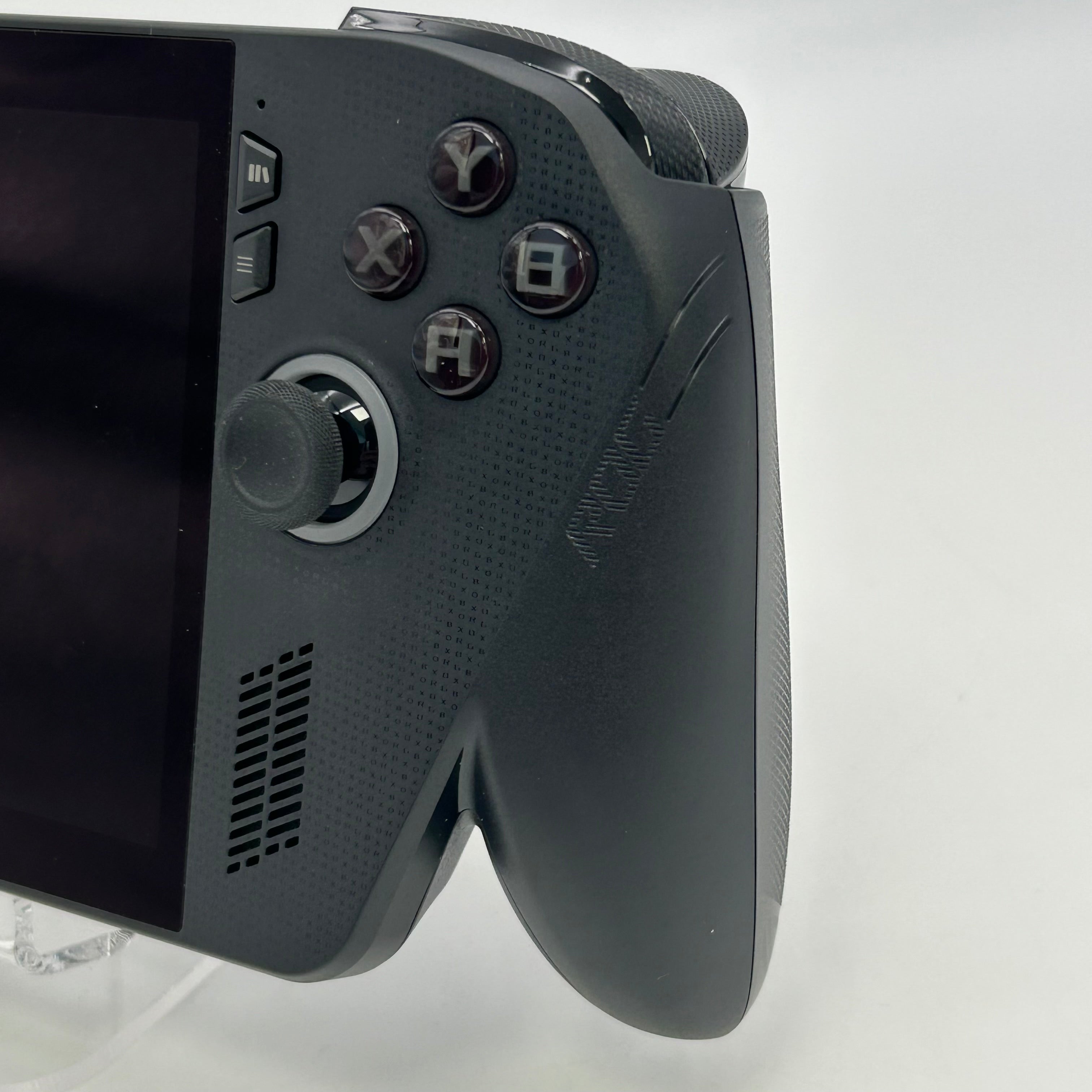 Asus ROG Xbox Ally X 1TB AMD Ryzen AI Z2 Extreme 24GB RAM Black w/ Case