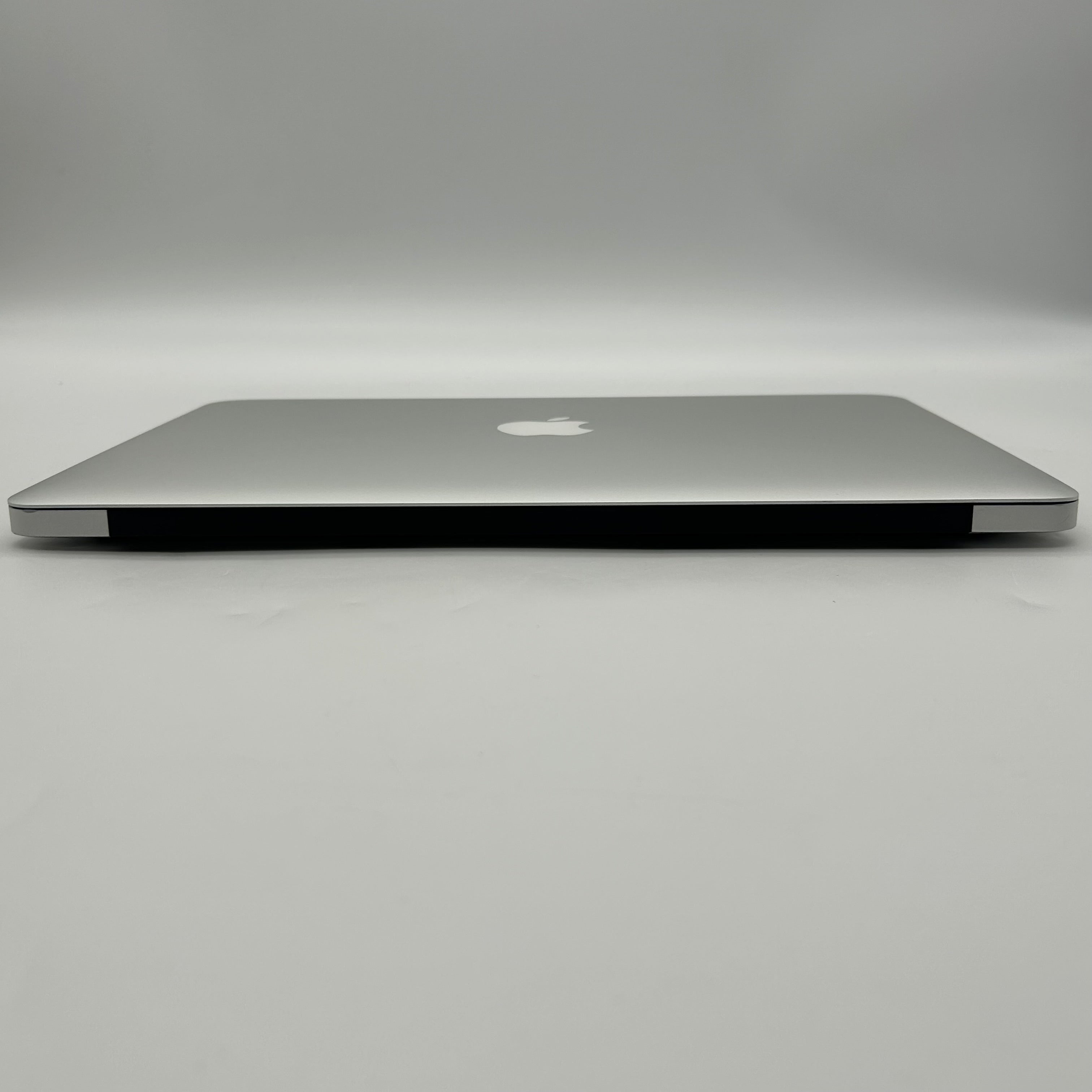 Apple MacBook Air A1466 Core i5 1.6Ghz 8GB RAM 256GB