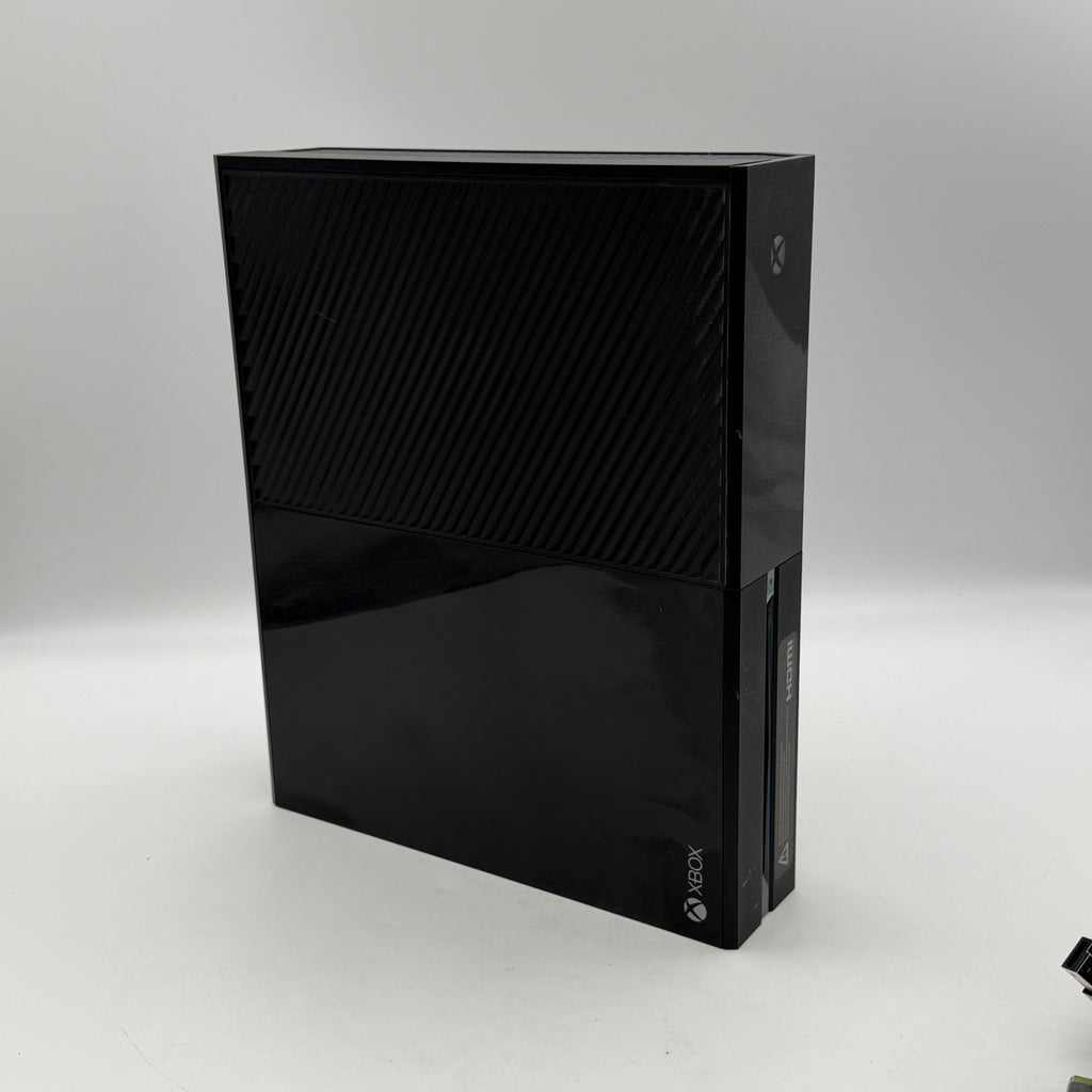 Microsoft Xbox One (1540) 2013 Black 500GB Console w/ Kinect Sensor & 3 Games