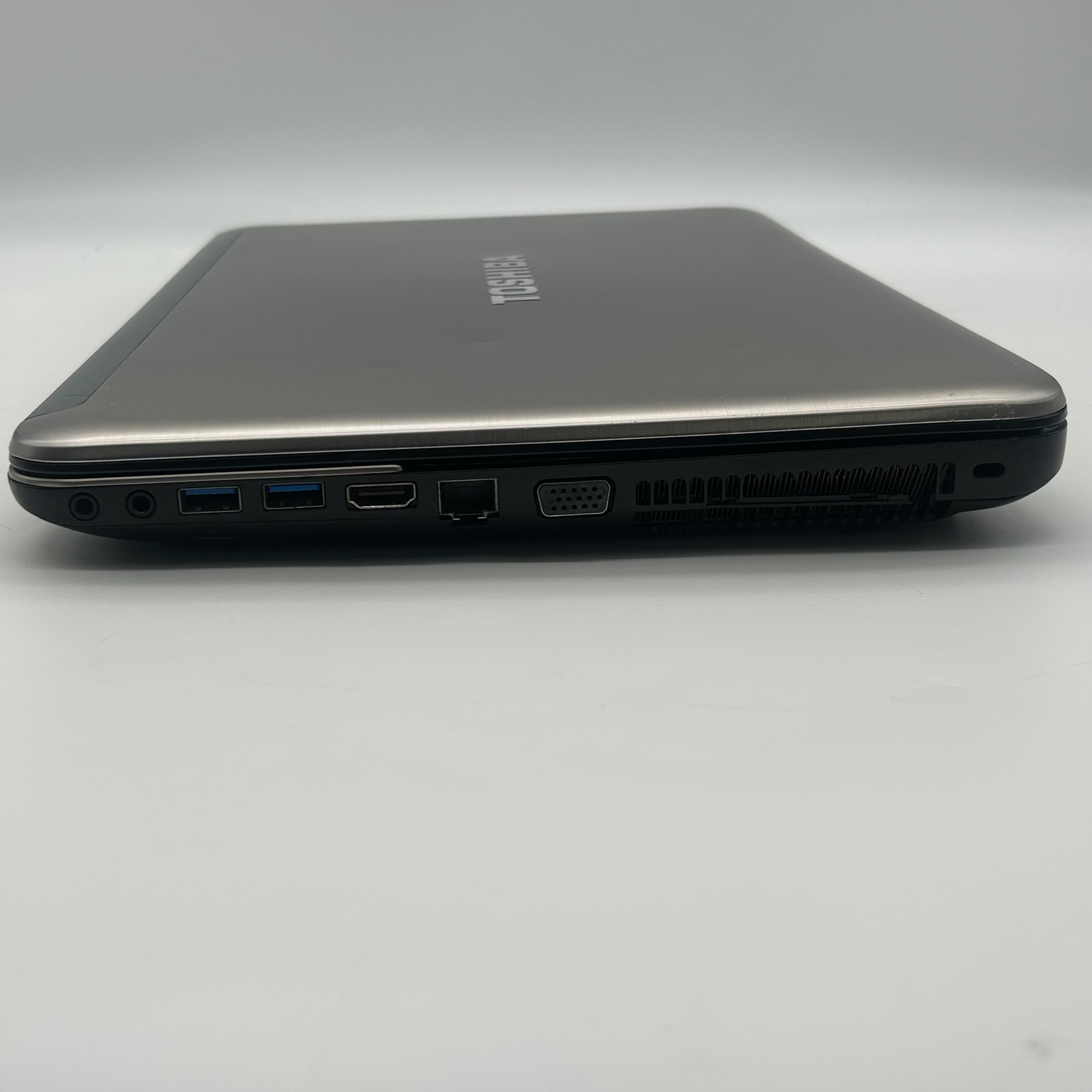 Toshiba Satellite S850 Core i7 2.4GHz,6GB RAM,512GB 15.6" Gray Laptop