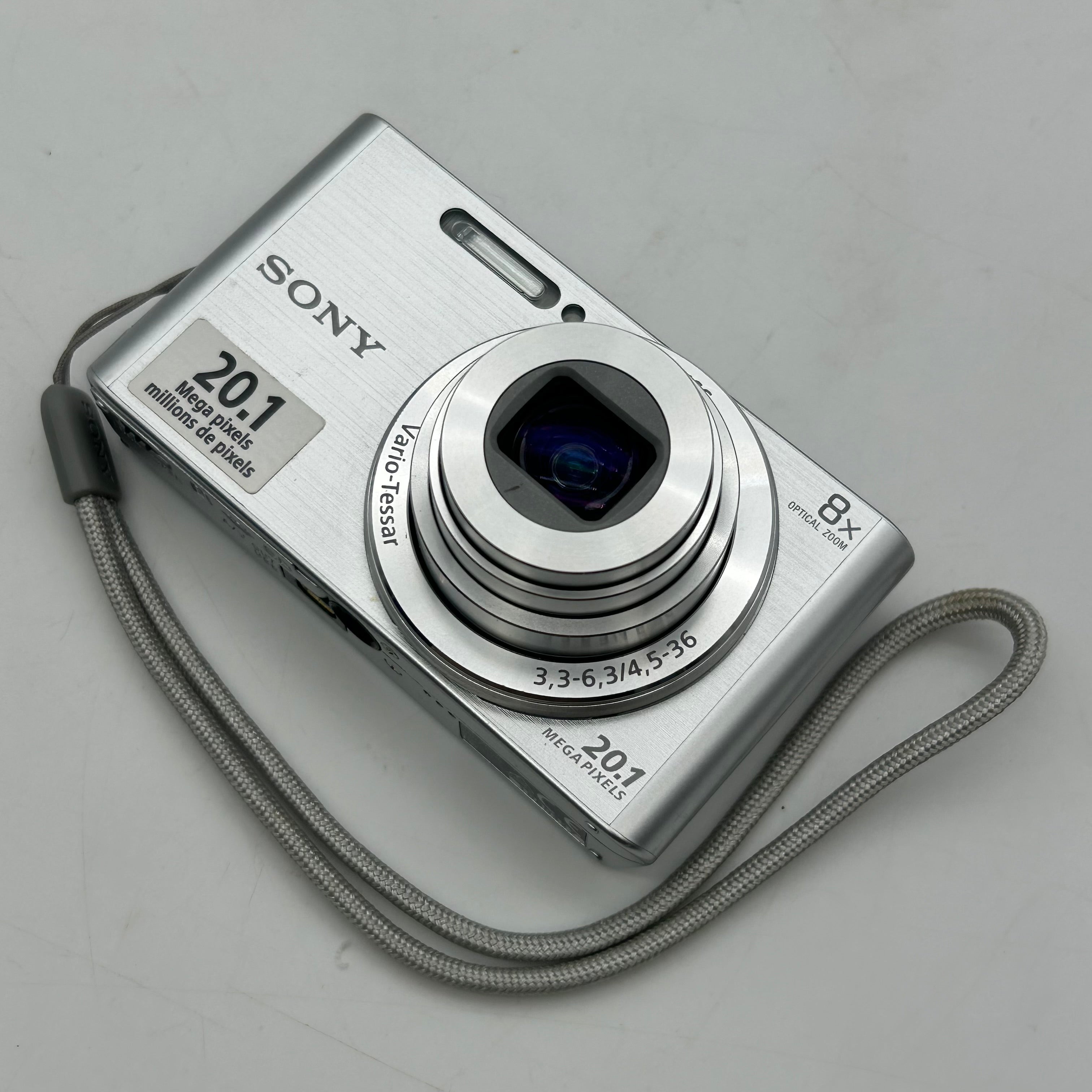 Silver Sony Cyber-Shot DSC-W830 20.1MP 8x Optical Zoom Digital Camera
