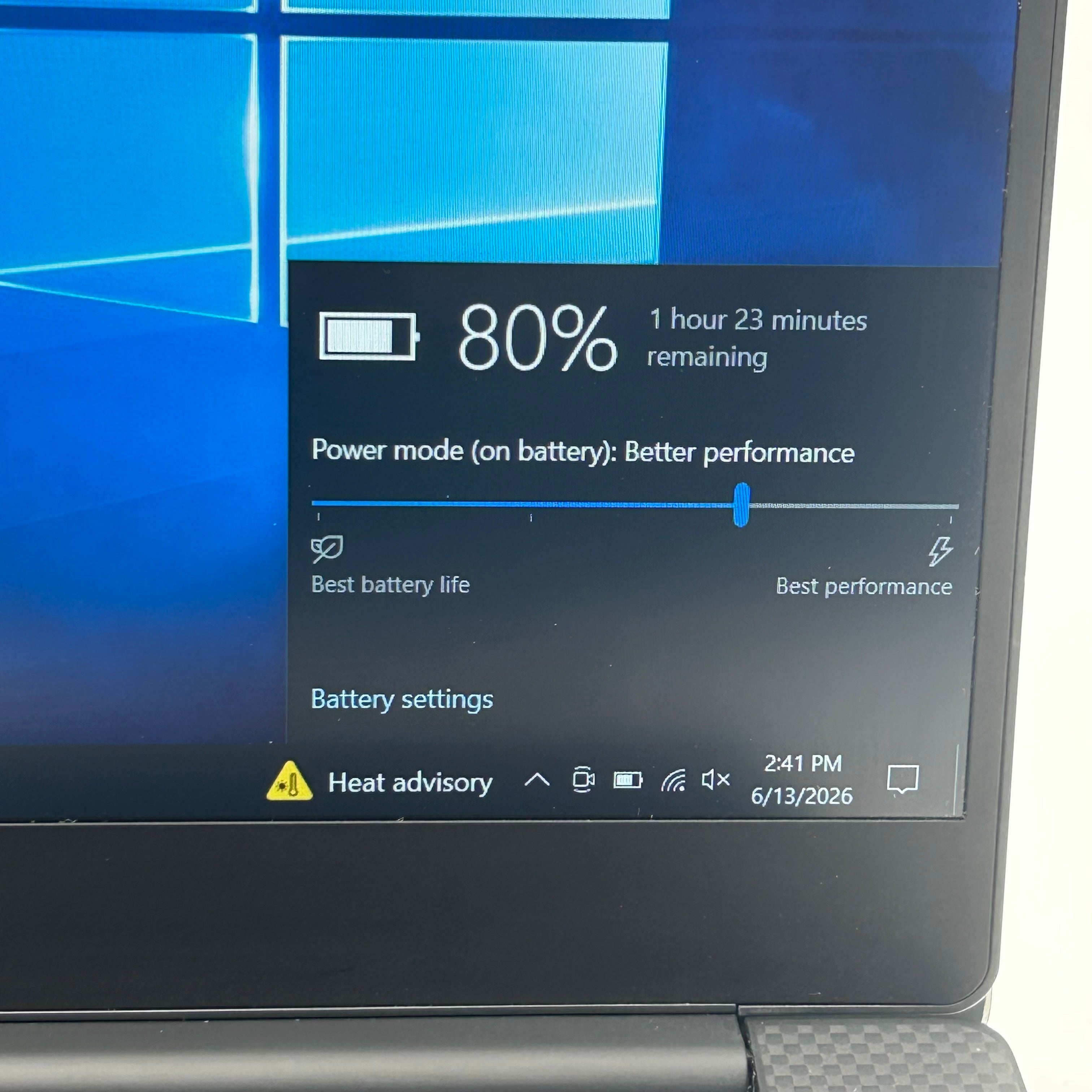 Dell XPS 15 9560 |i5-7300HQ|8GB RAM|GTX 1050|1TB HDD|