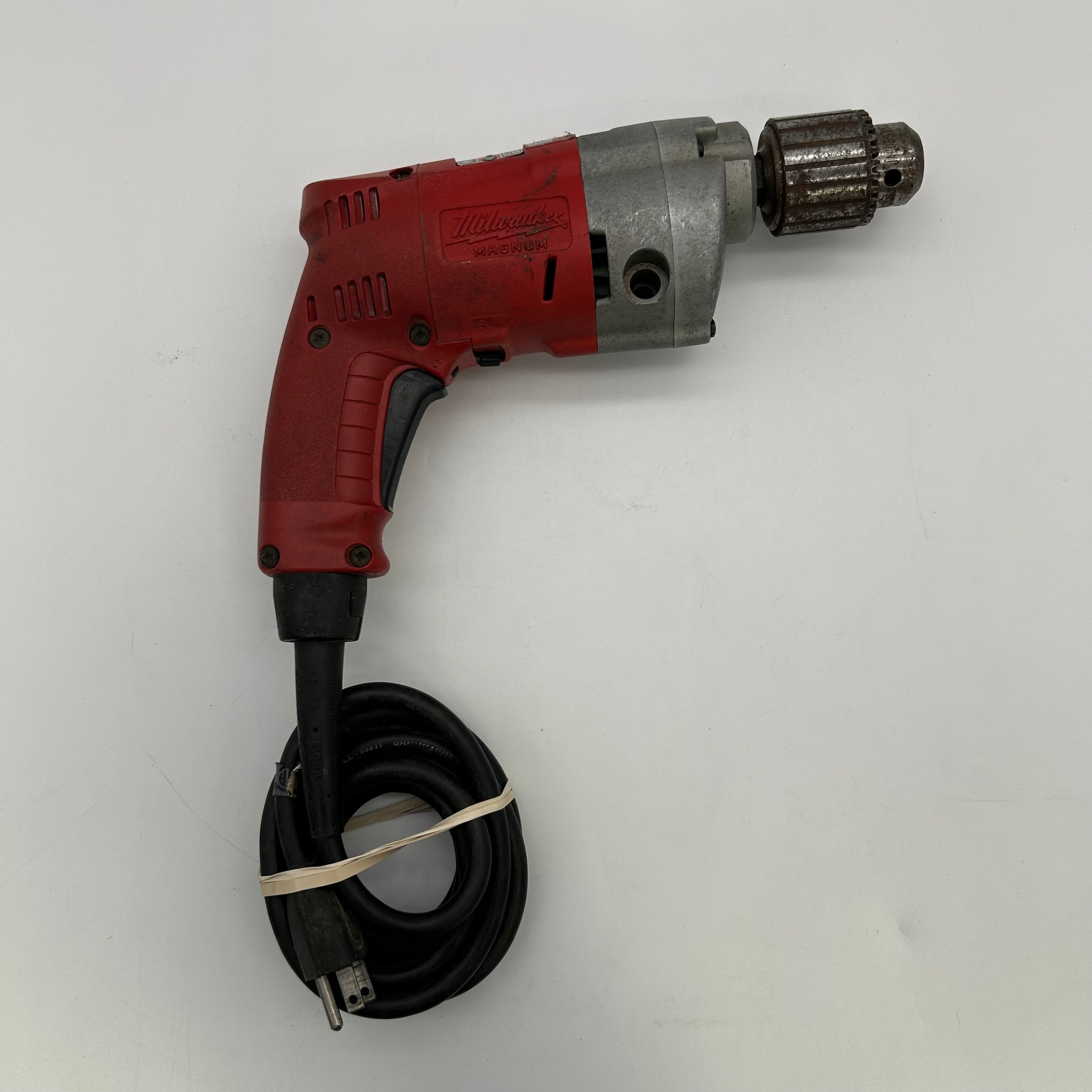 MILWAUKEE TOOLS 1/2" MAGNUM HOLE-SHOOTER DRILL 0234-1 w/ SIDE HANDLE CHUCK KEY