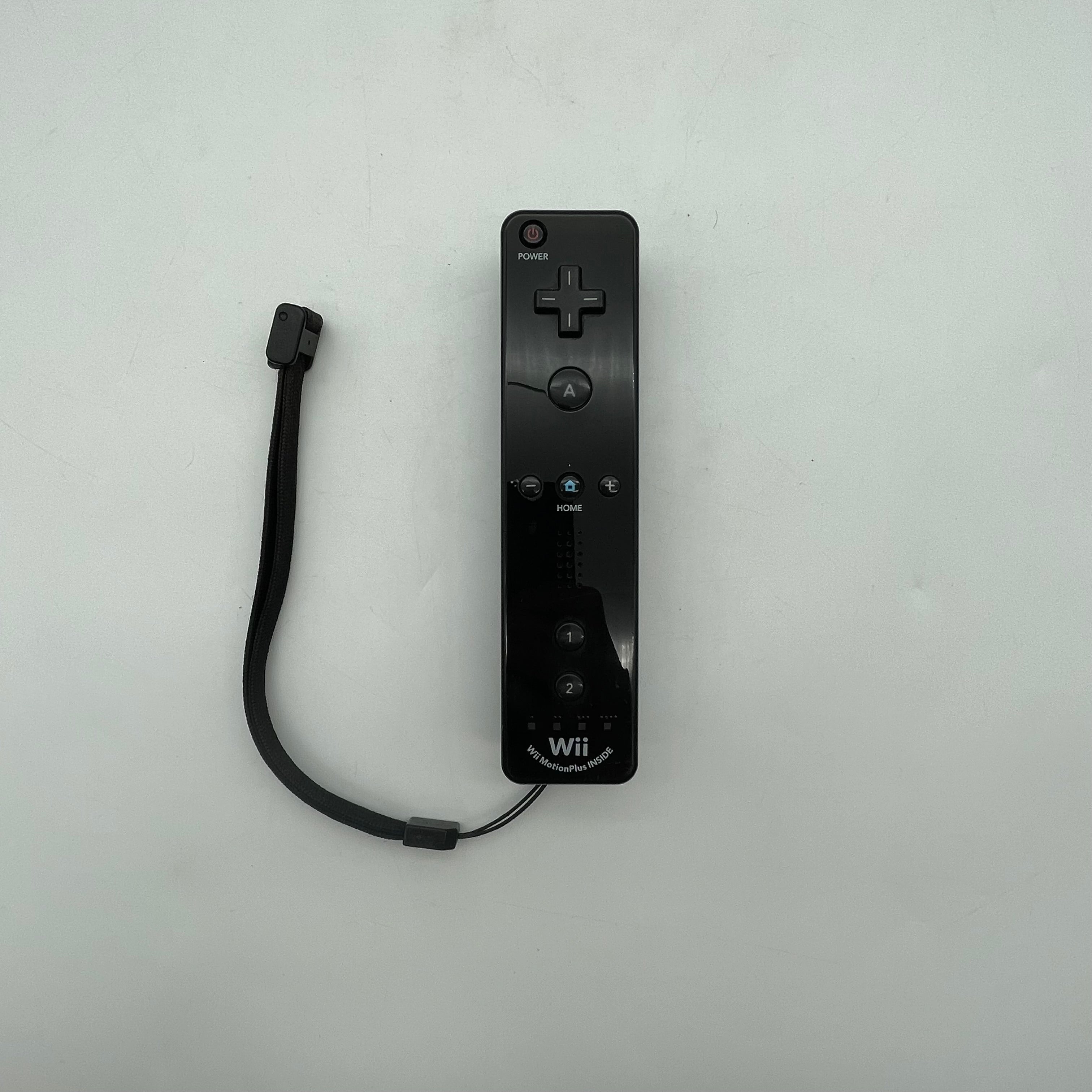 Nintendo Wii RVL-001 2006 Bundle w/ Wii remote and Nunchuck