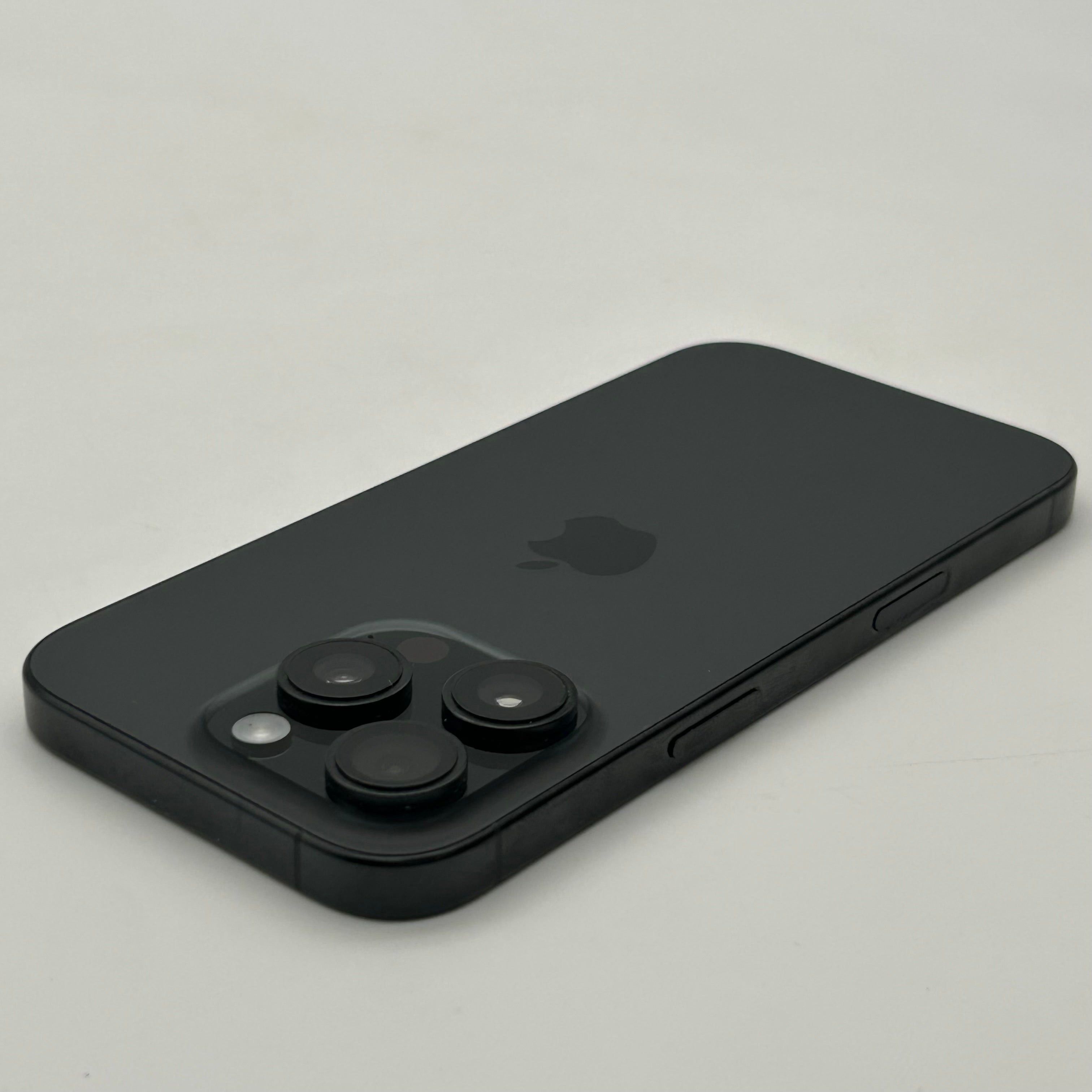 Apple iPhone 16 Pro - 128GB - Black Titanium (AT&T) - 100%BH - Read