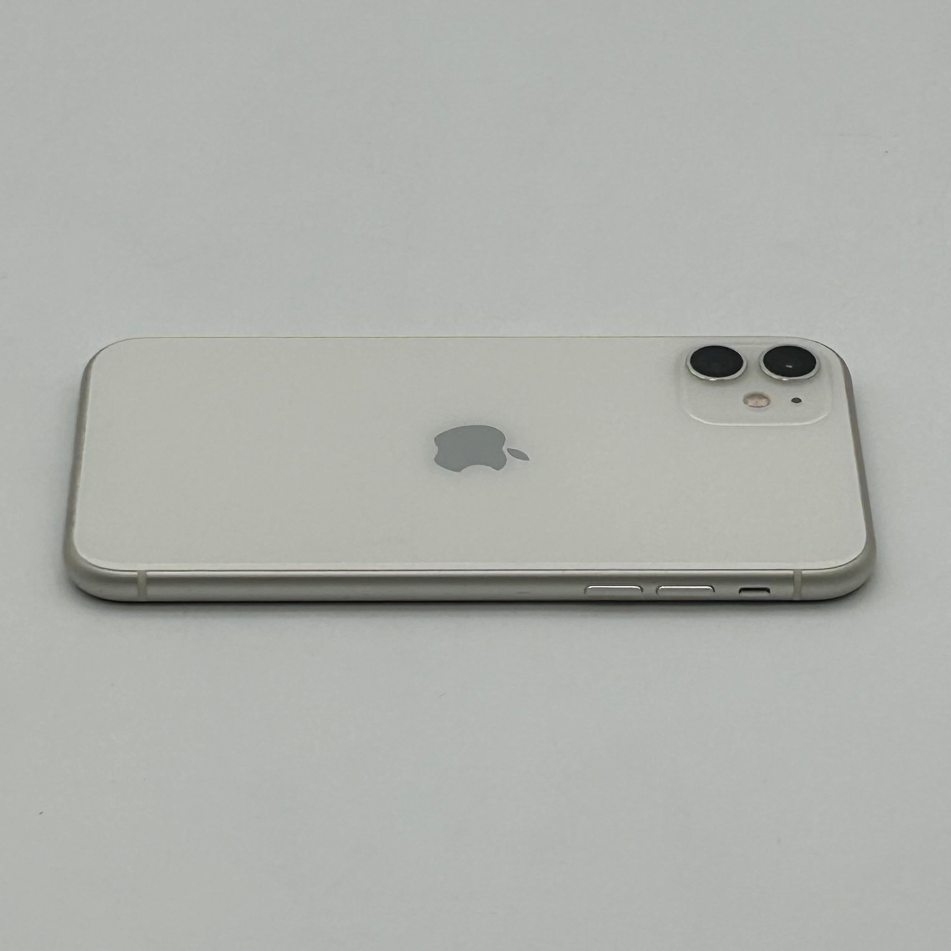 Apple iPhone 11 - 64GB - White (AT&T) MH8E3LL/A 81% BH