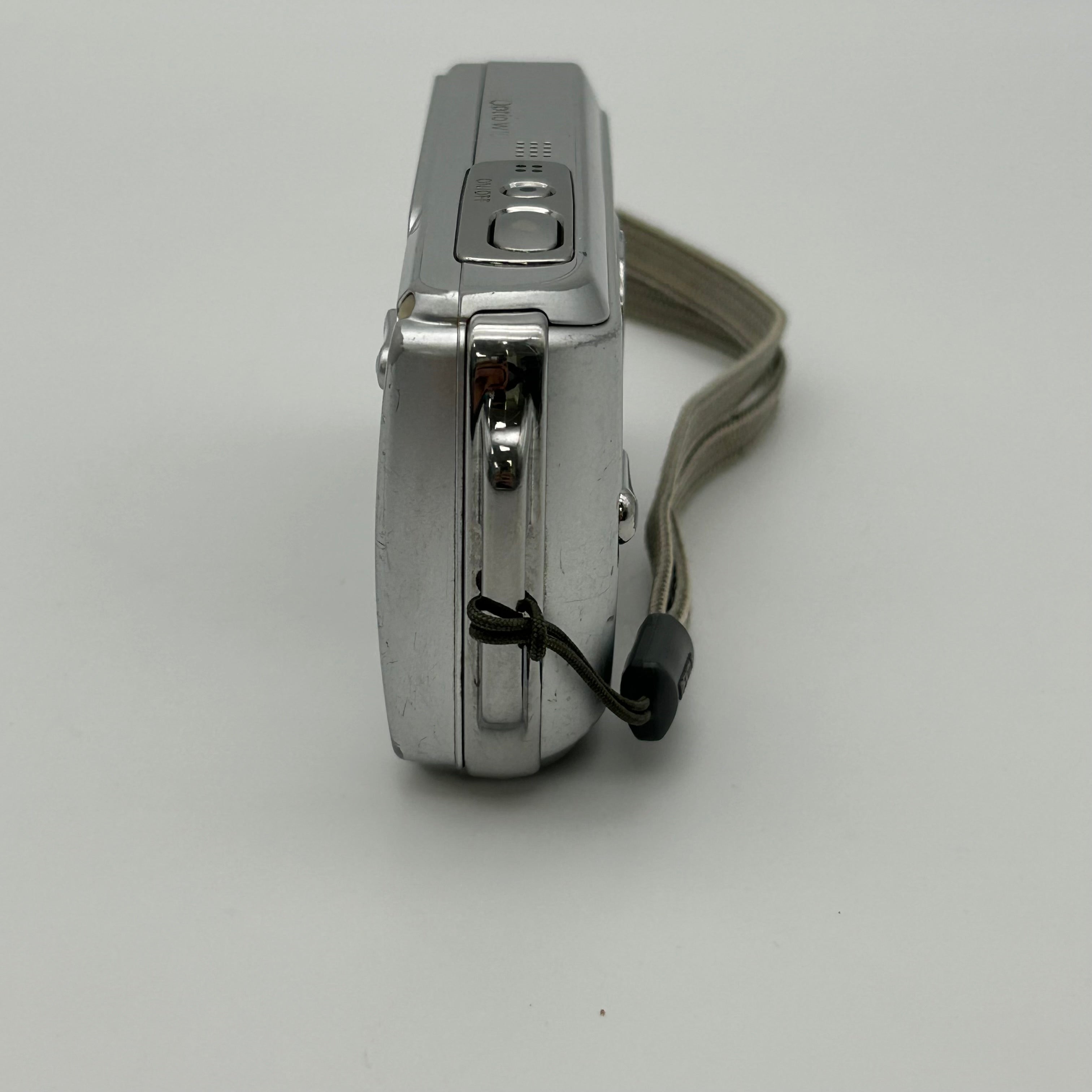 Pentax Underwater Digital Camera Optio W10 6.0MP Silver Tested & Includes 64GB SDXC Card - Used