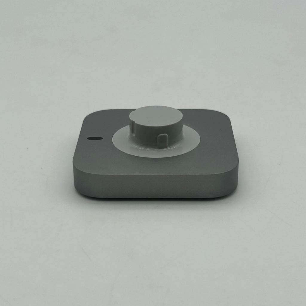 Oura Ring 4 - Size 7 (Gold) w/ Charging Base & Box