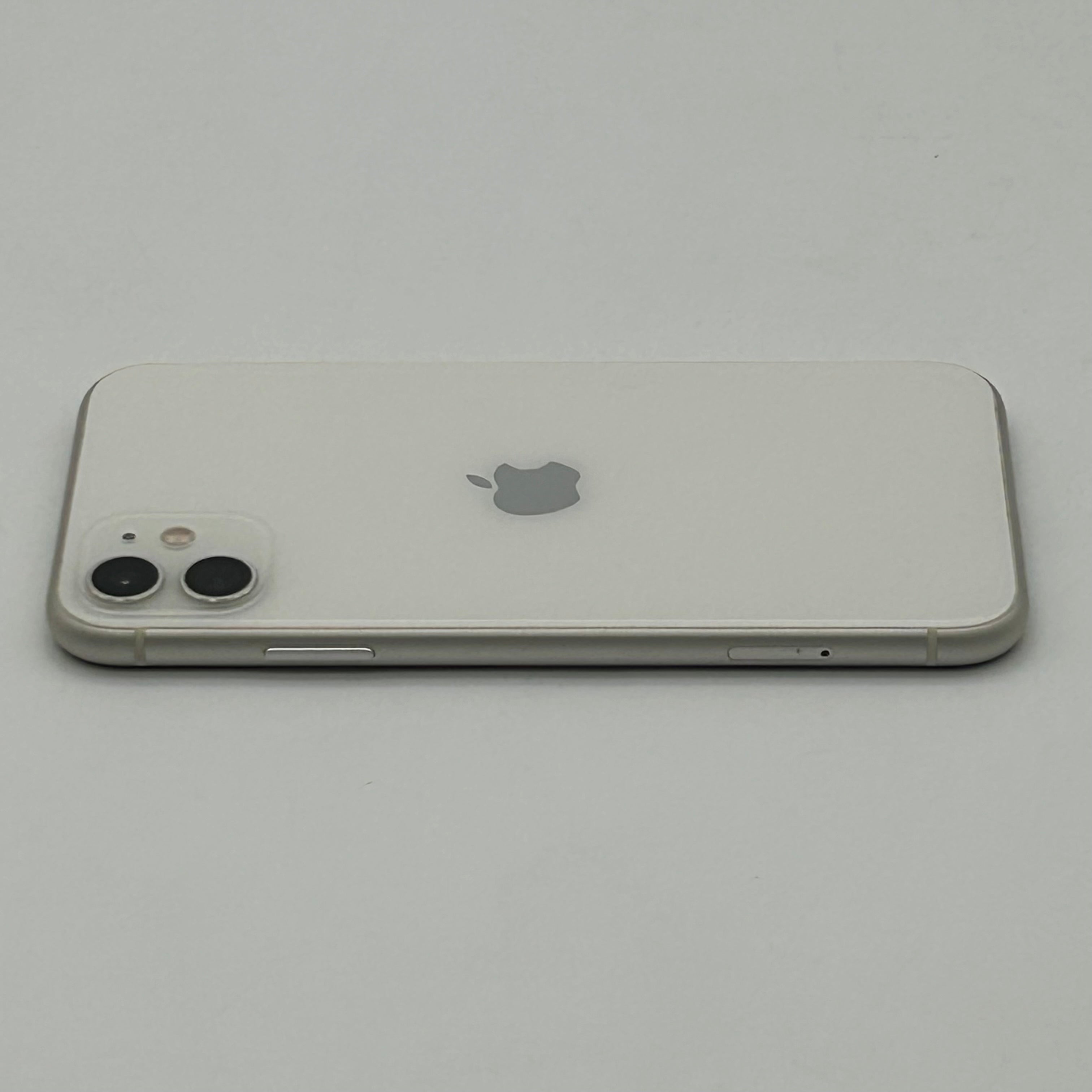 Apple iPhone 11 - 64GB - White (AT&T) MH8E3LL/A 81% BH