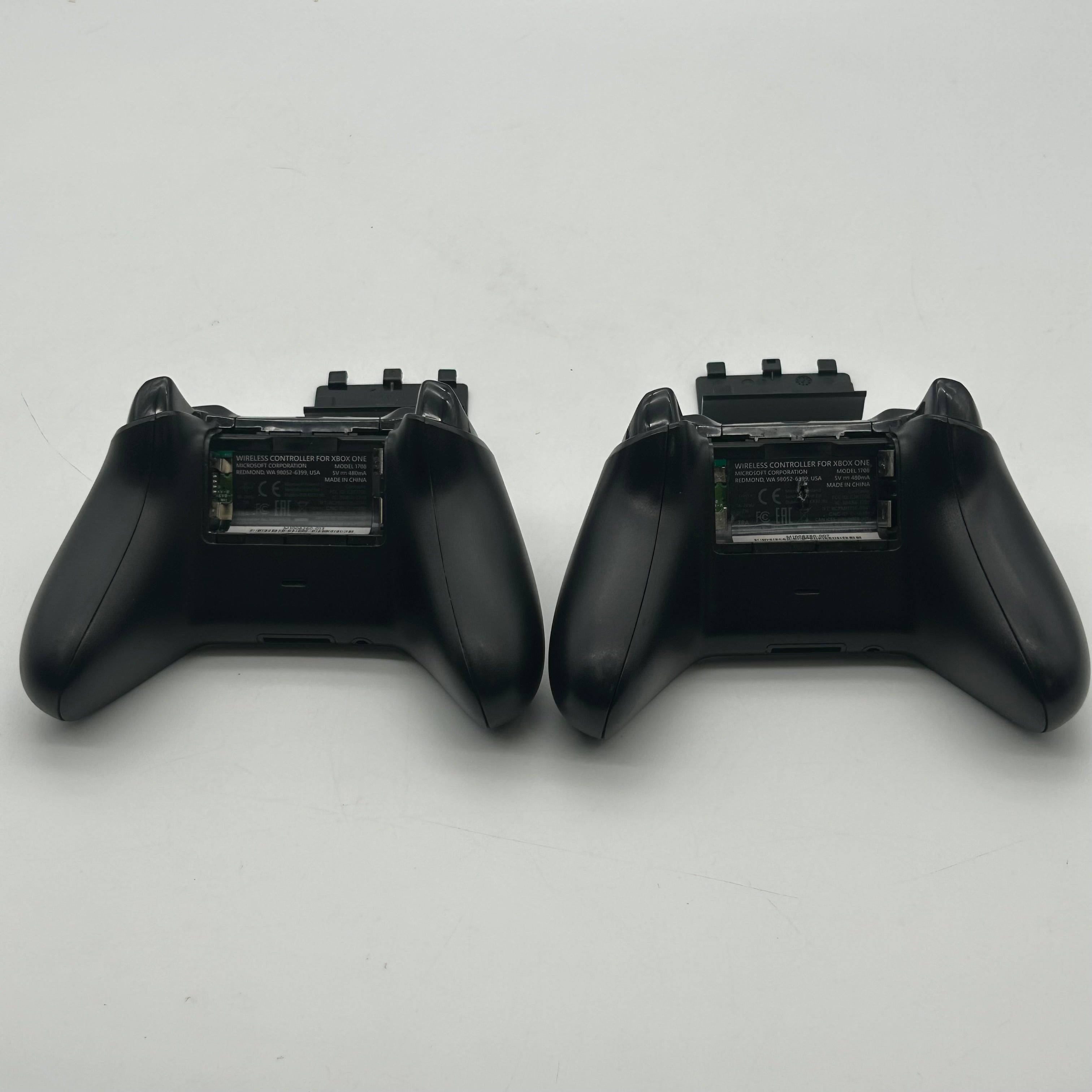Microsoft Xbox Series X (1882) Video Game Console 1TB Bundle: 2 Controllers, 2 Video Games & Cables