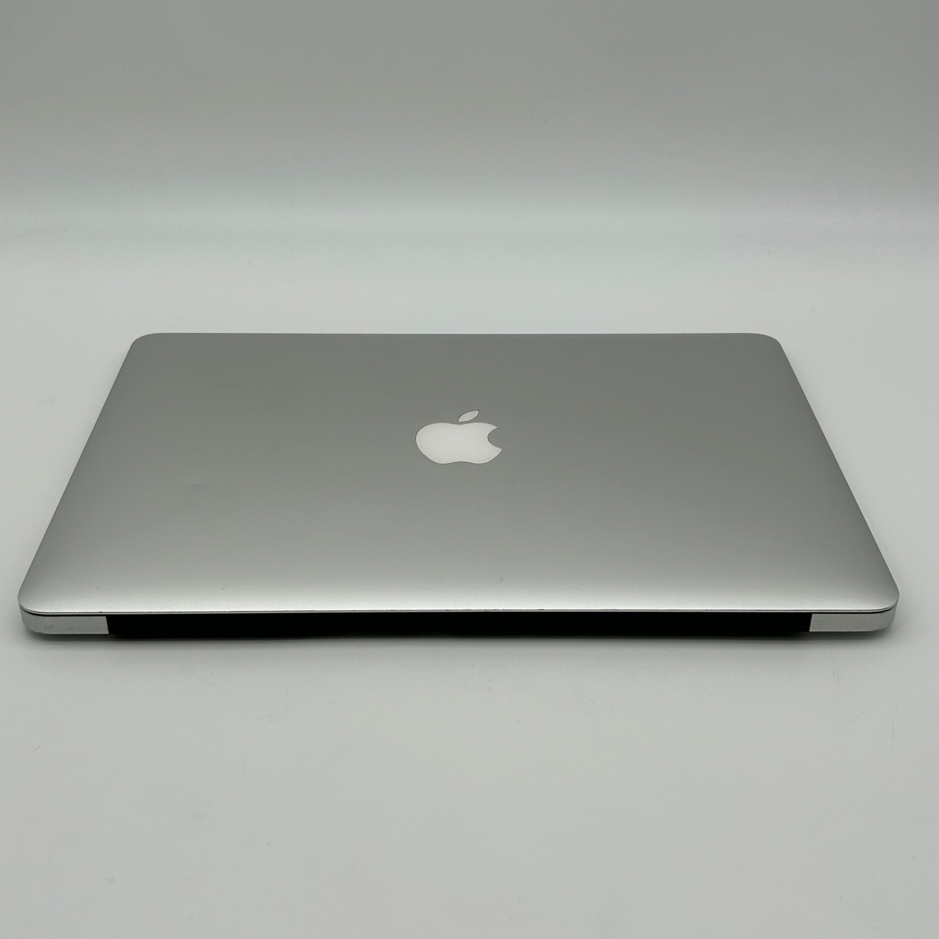 Apple MacBook Air 13" 2017 A1466 Core i5 1.8GHZ 8GB 256GB SSD  - Silver - Used