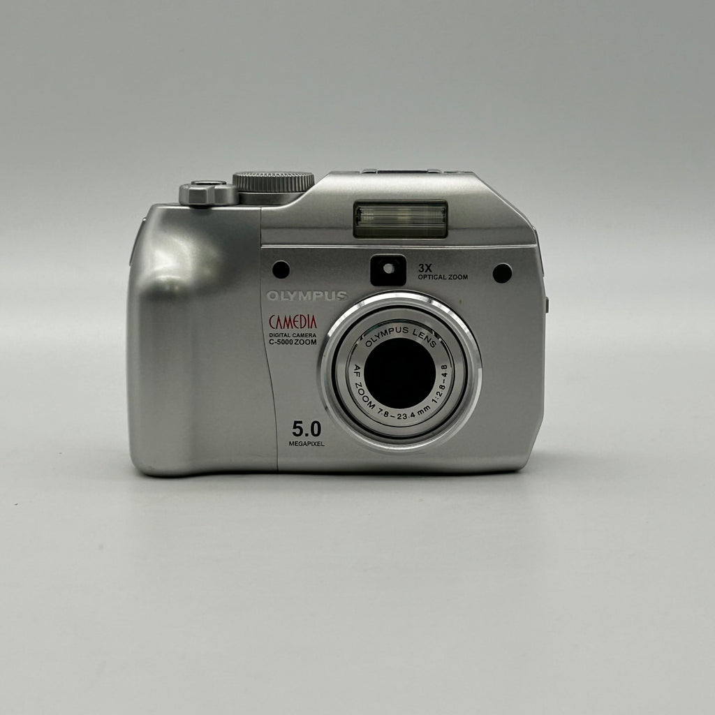 Olympus CAMEDIA C-5000 Zoom 5.0MP Digital Camera - Silver