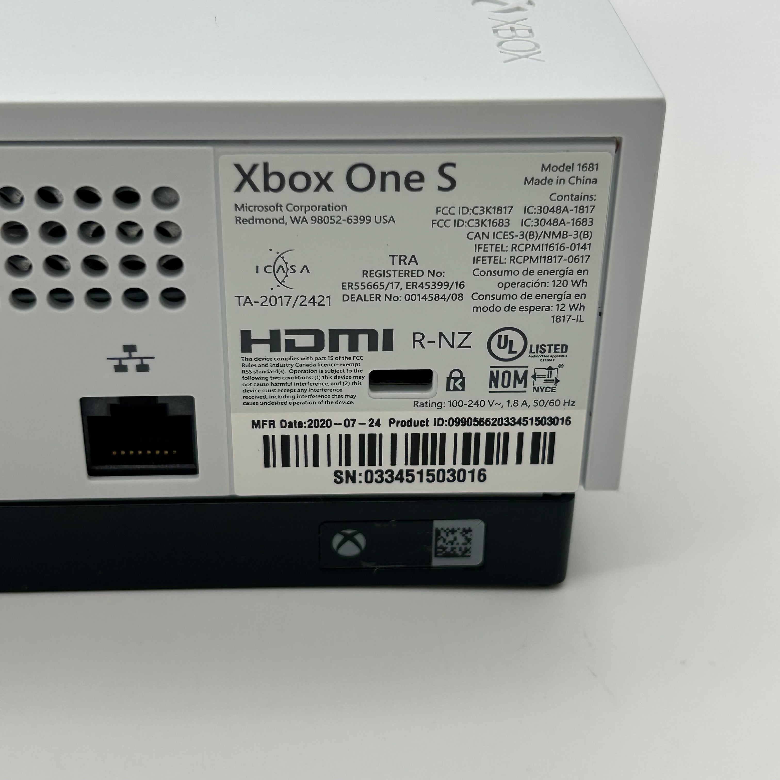 Microsoft Xbox One S 1681 1TB White Console w/ Controller & Cables  - Tested