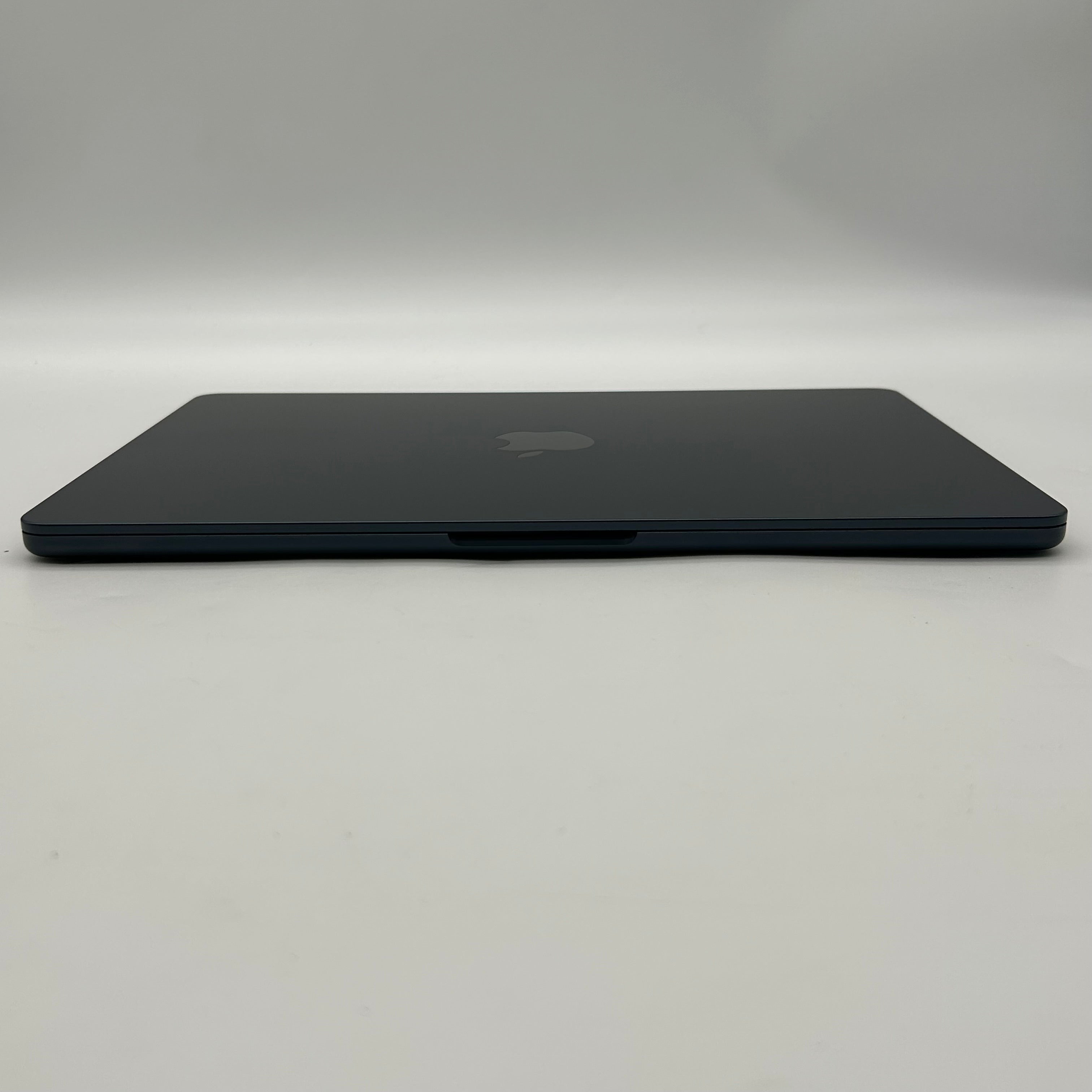 Apple MacBook Air 13-inch M4 A3240 16GB RAM 256GB w/ Cable + Warranty