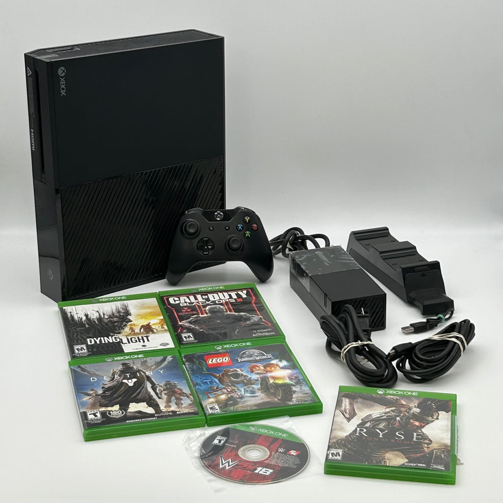 Microsoft Xbox One (1540) 500GB Console Bundle, 1 Controller + 6 Games Black - Used