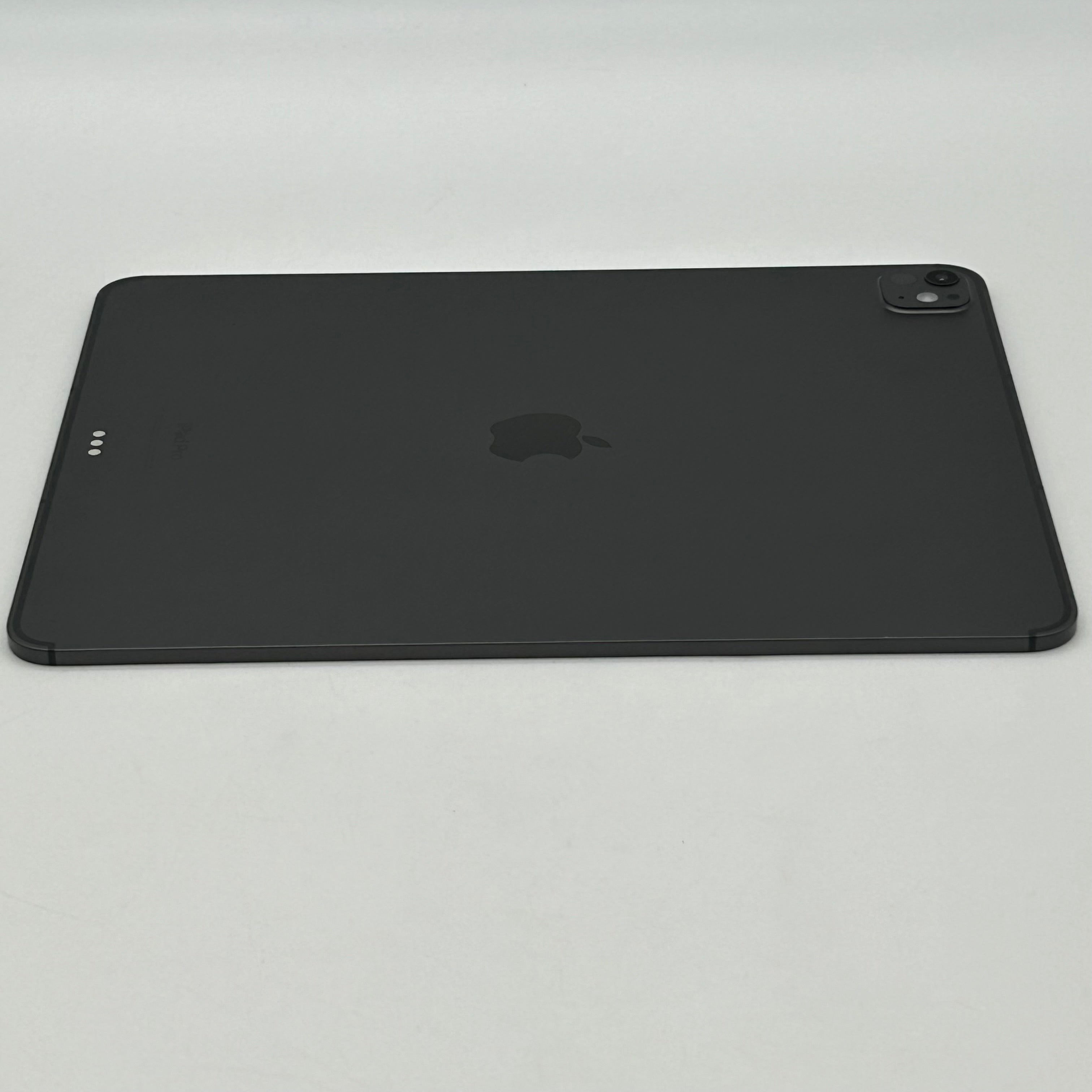Apple iPad Pro 13-inch M4 Wi-Fi + Cellular A2926 MVXT3LL/A 256GB Battery 100%