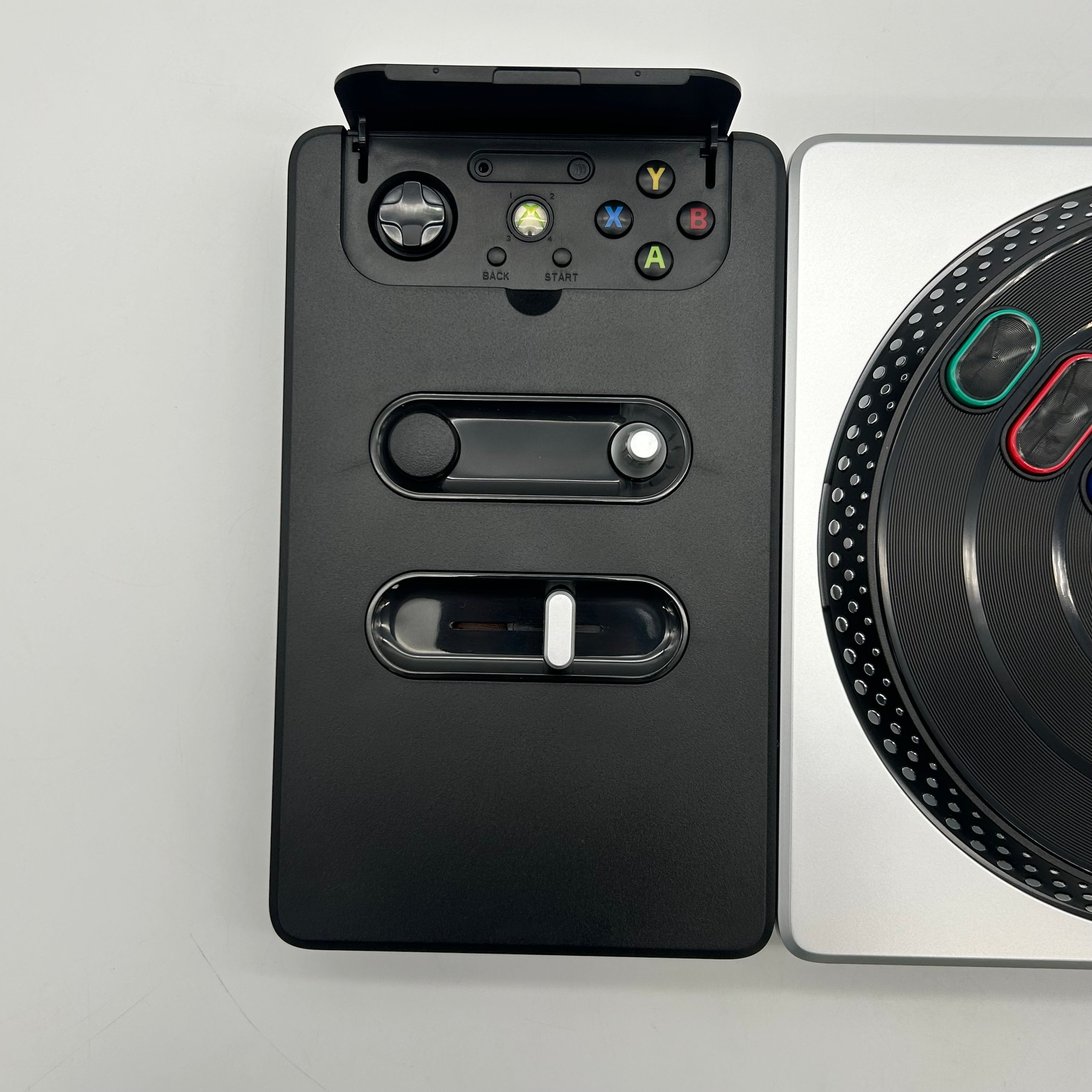 Xbox 360 DJ Hero 2 Wireless Turntable Controller w/ Box - UNTESTED NO DONGLE
