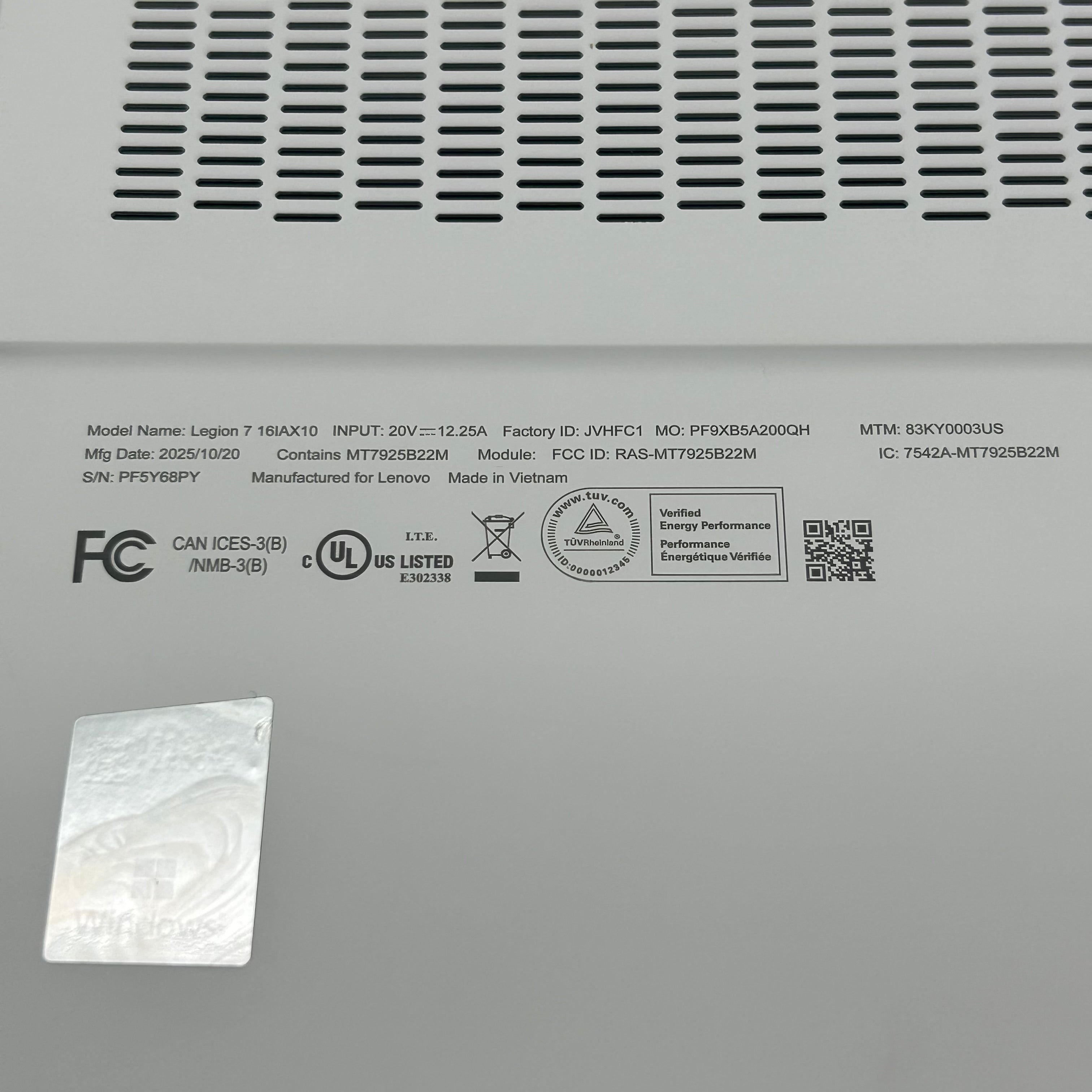 Lenovo Legion 7 16IAX10 16" Core Ultra 9 275HX 2.7GHz 32GB RAM 1TB SSD GeForce RTX 5070